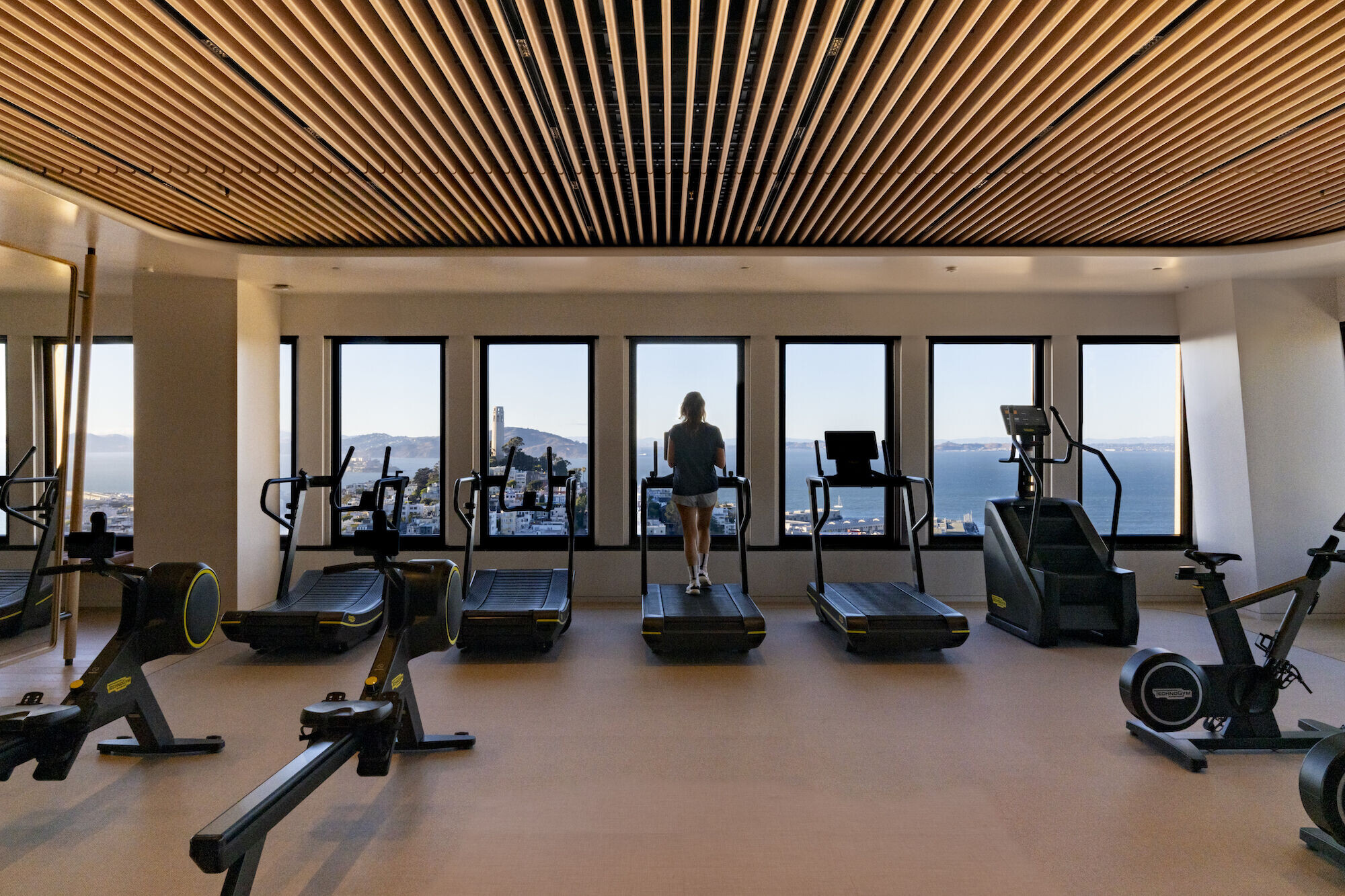 https://archello.com/story/145747/attachments/photos-videos/13 photo_credit Nigel Young / Foster + Partners