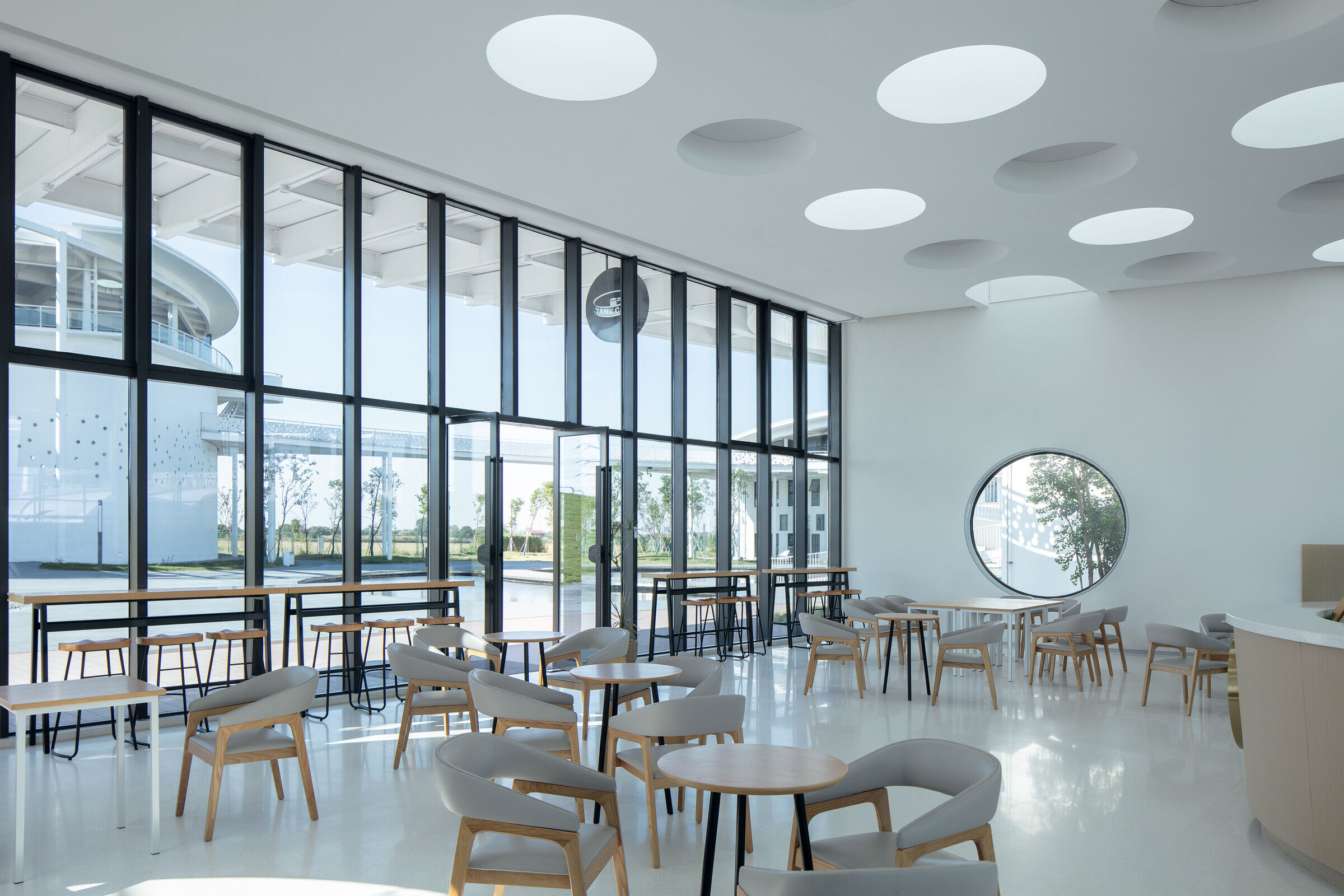https://archello.com/story/145741/attachments/photos-videos/16 photo_credit THAD