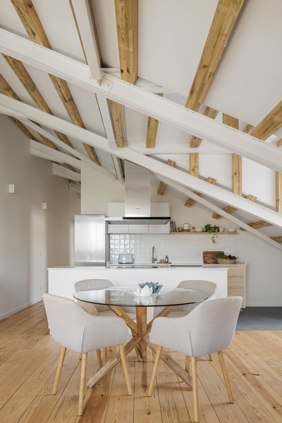 https://archello.com/story/145814/attachments/photos-videos/27 photo_credit Ivo Tavares Studio