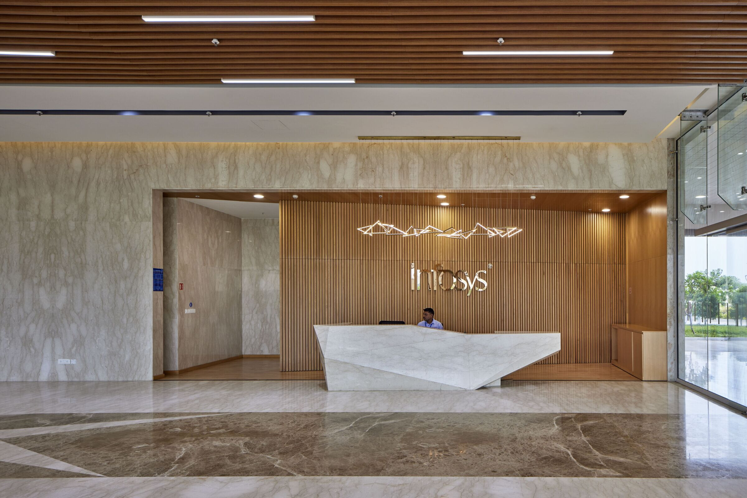 https://archello.com/story/145904/attachments/photos-videos/7 photo_credit Paul Raftery