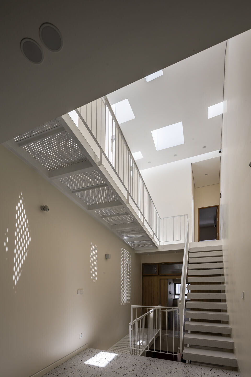 https://archello.com/story/145962/attachments/renders/11 photo_credit Paul Phan