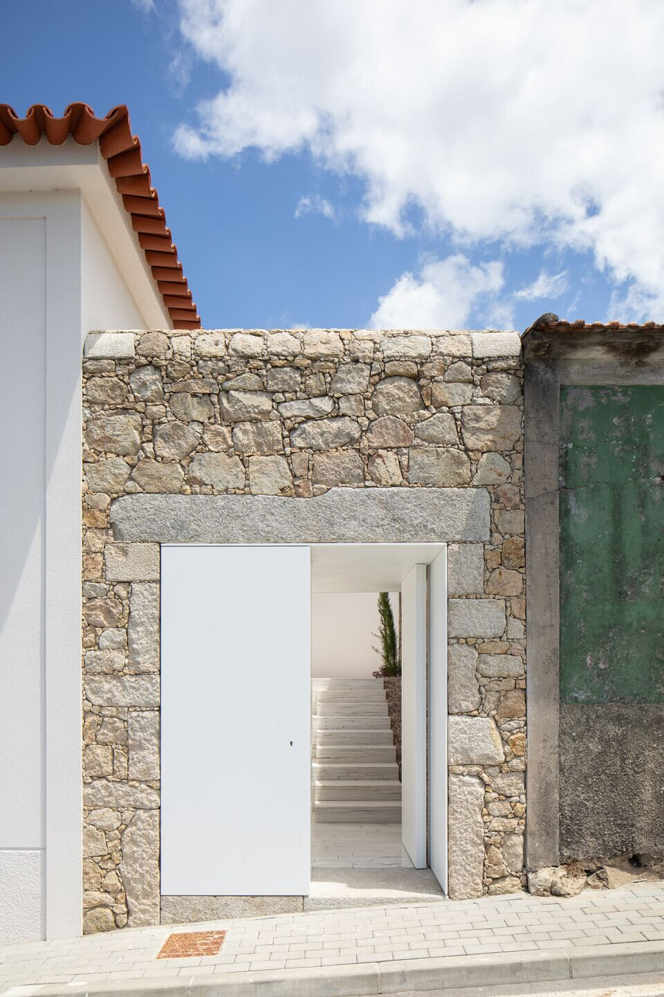 https://archello.com/story/146065/attachments/photos-videos/31 photo_credit José Campos