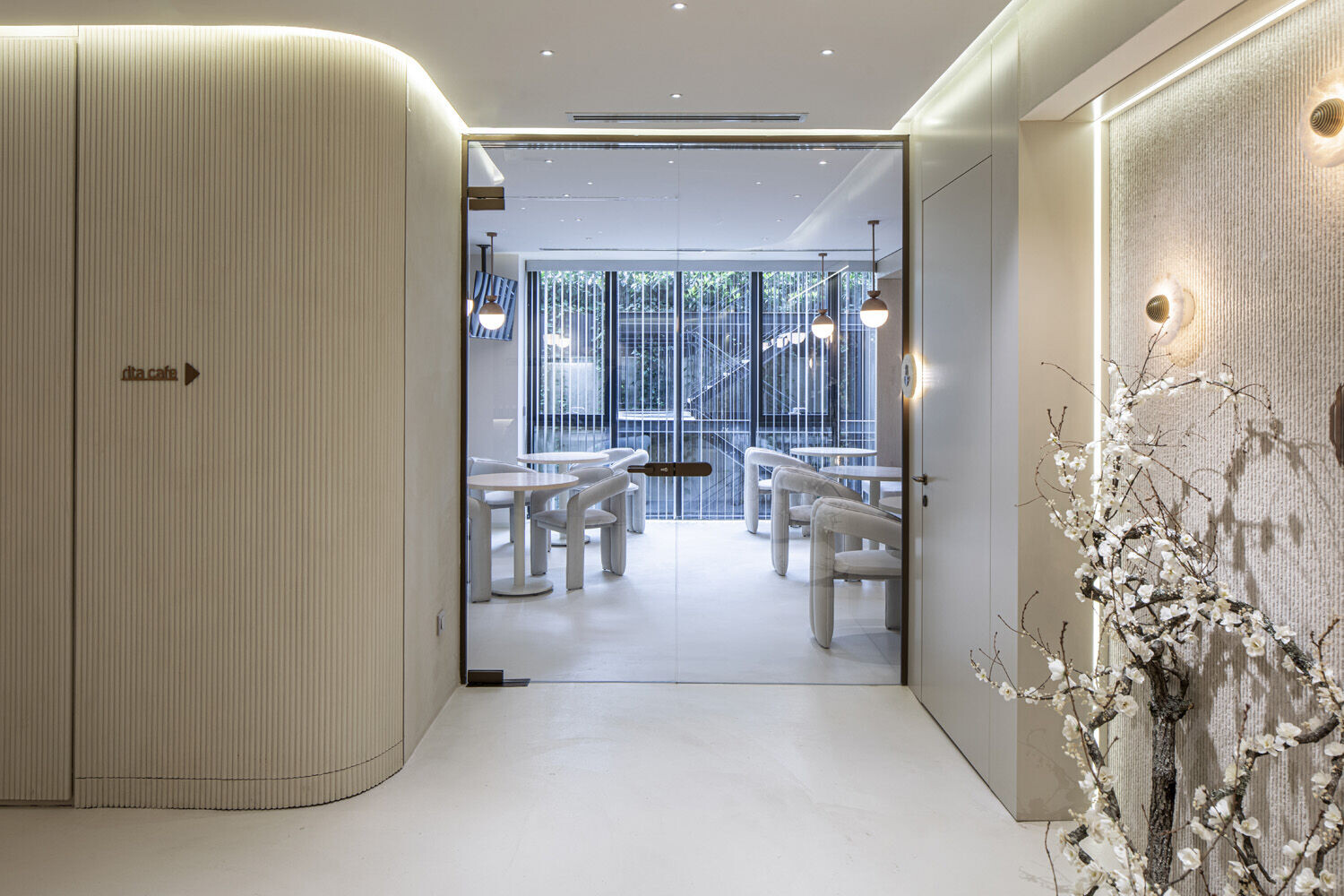 https://archello.com/story/146105/attachments/photos-videos/12 photo_credit Altkat Photography
