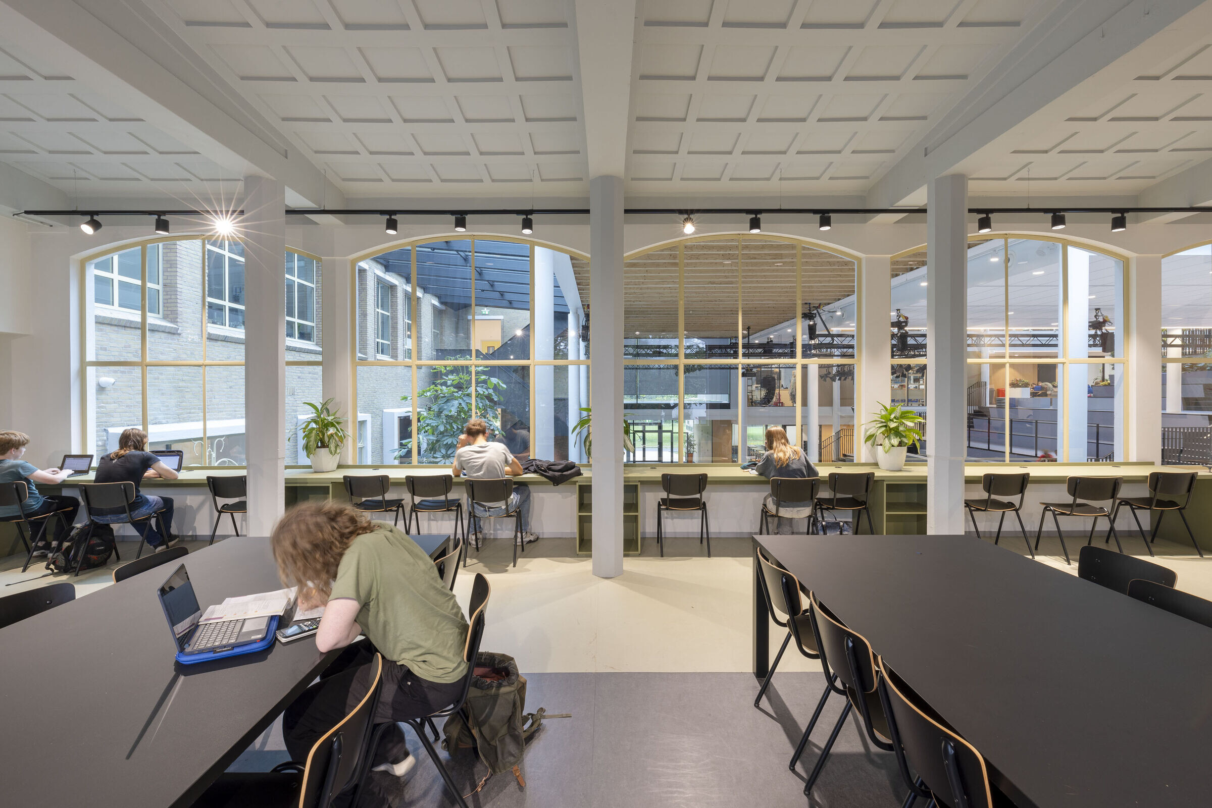 https://archello.com/story/146163/attachments/photos-videos/8 photo_credit Lucas van der Wee