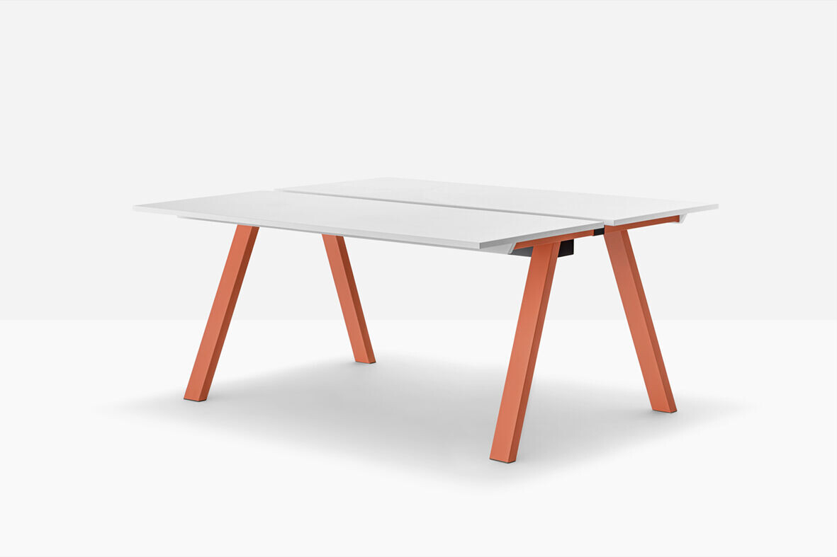 https://archello.com/product/110143/attachments/photos-videos/4