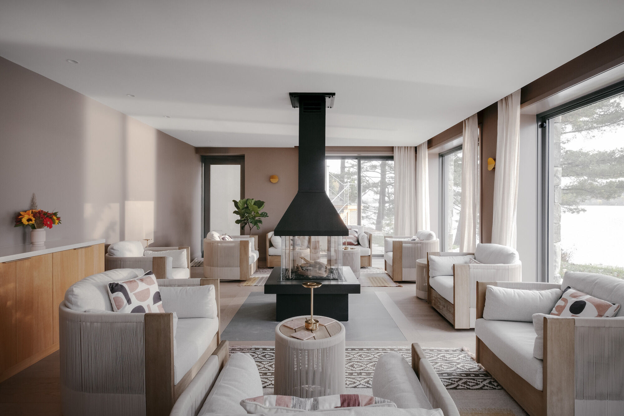 https://archello.com/story/146201/attachments/photos-videos/8 photo_credit Félix Michaud