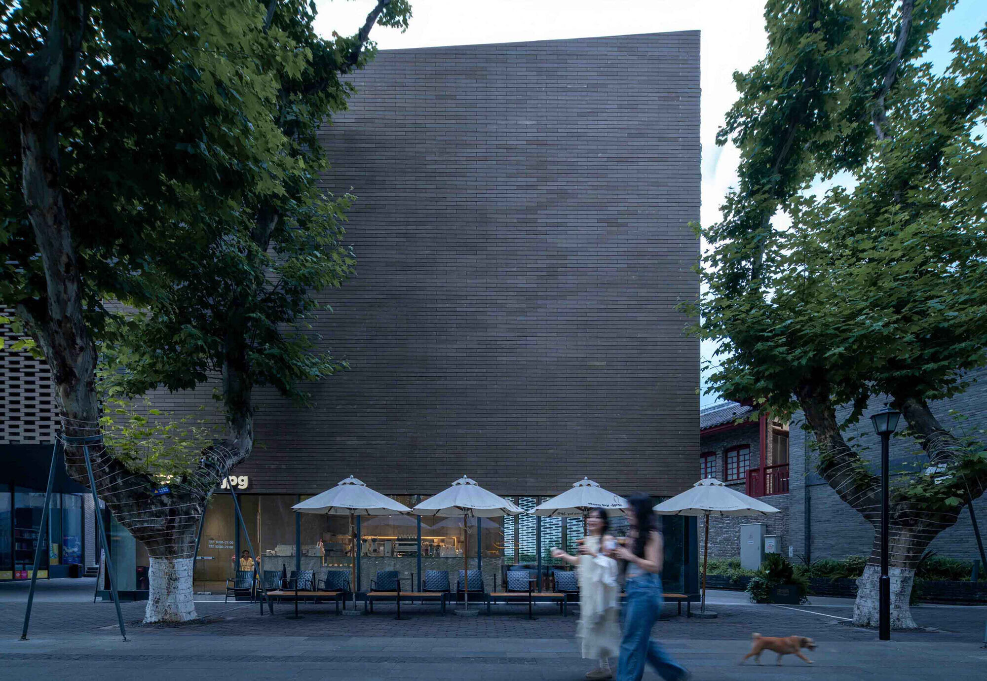 https://archello.com/story/146244/attachments/photos-videos/13 photo_credit 404NF STUDIO