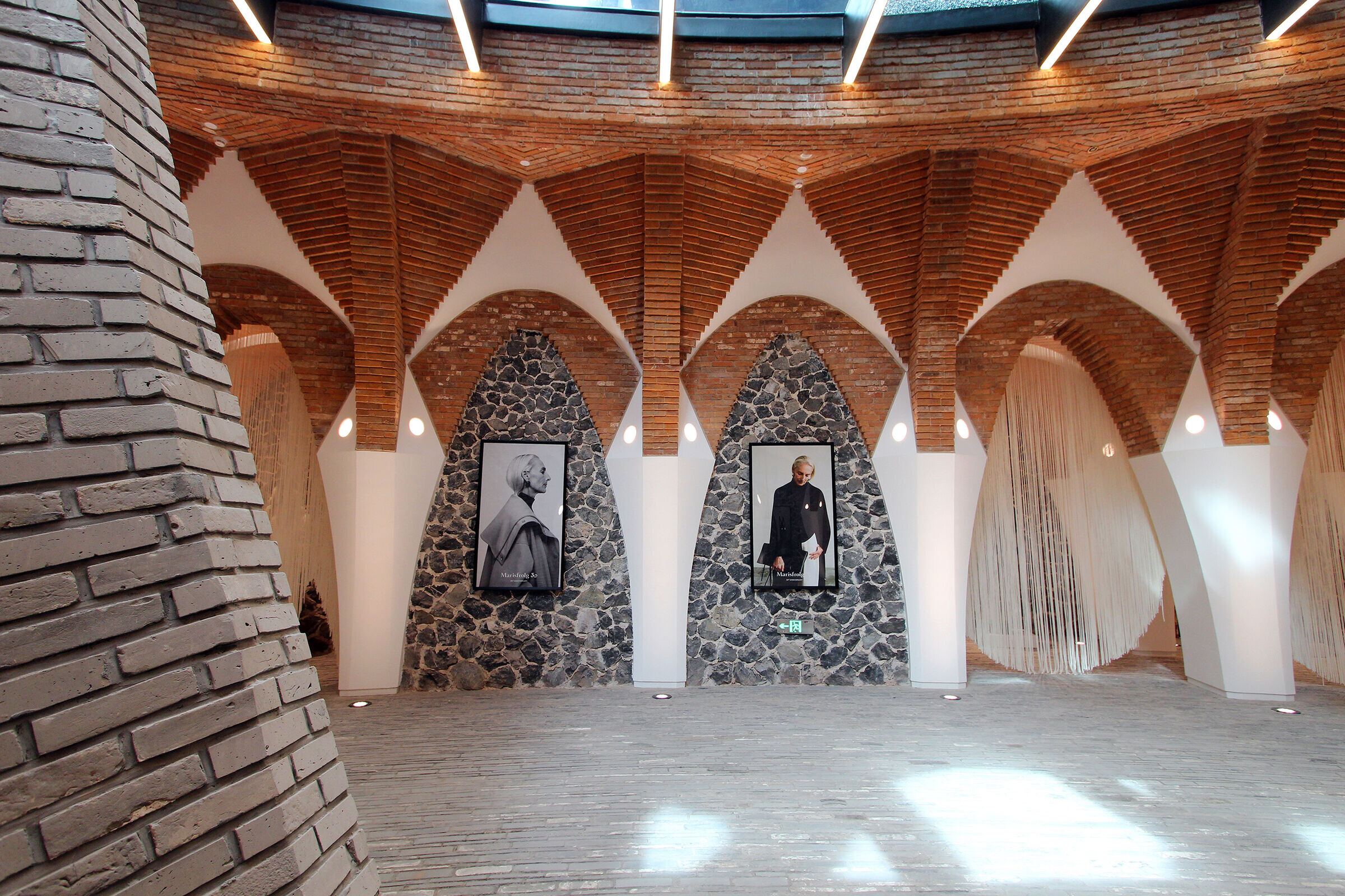 https://archello.com/story/146392/attachments/photos-videos/21 photo_credit Architecture Van Brandenburg
