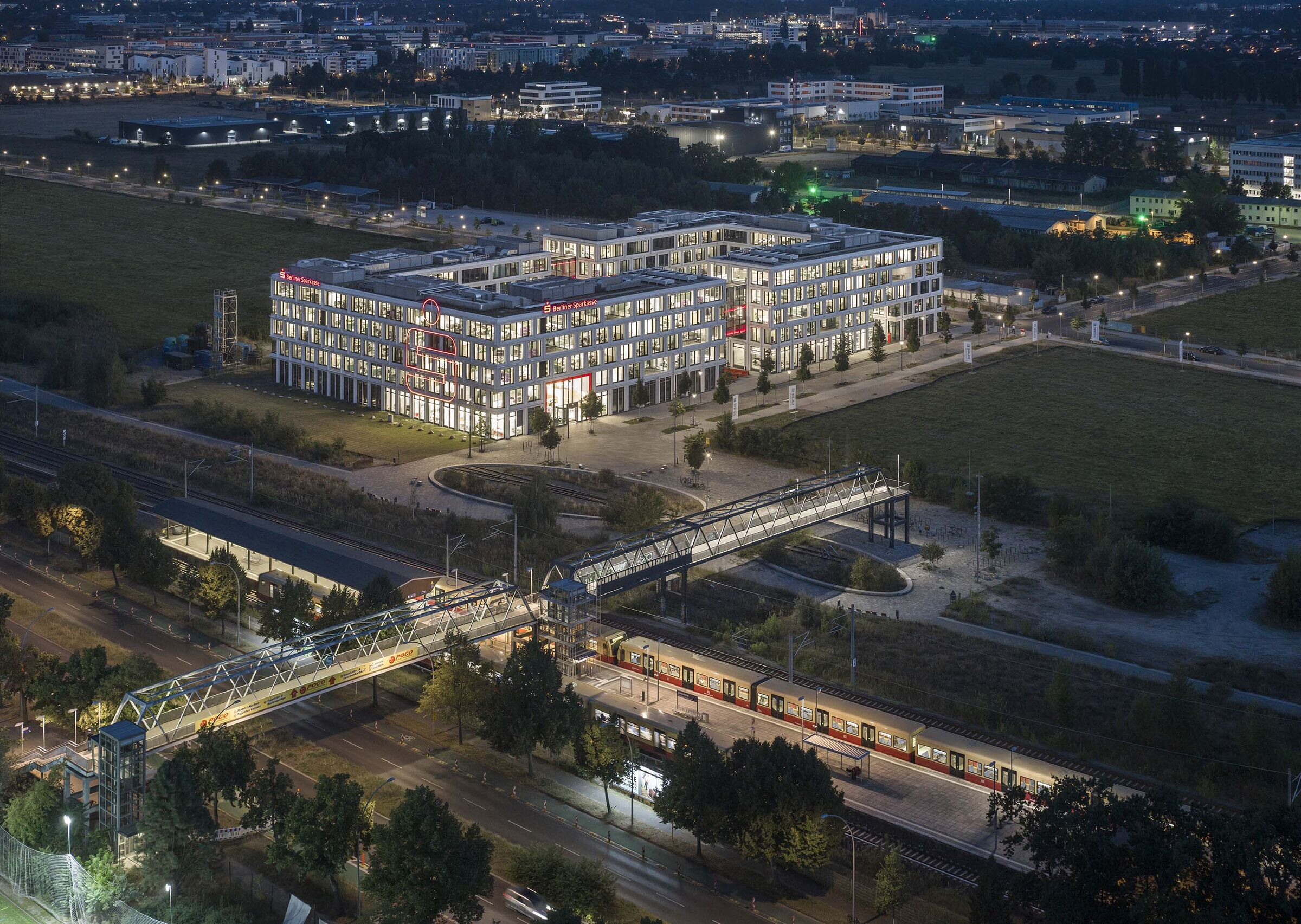 https://archello.com/story/146380/attachments/photos-videos/4 photo_credit HG Esch