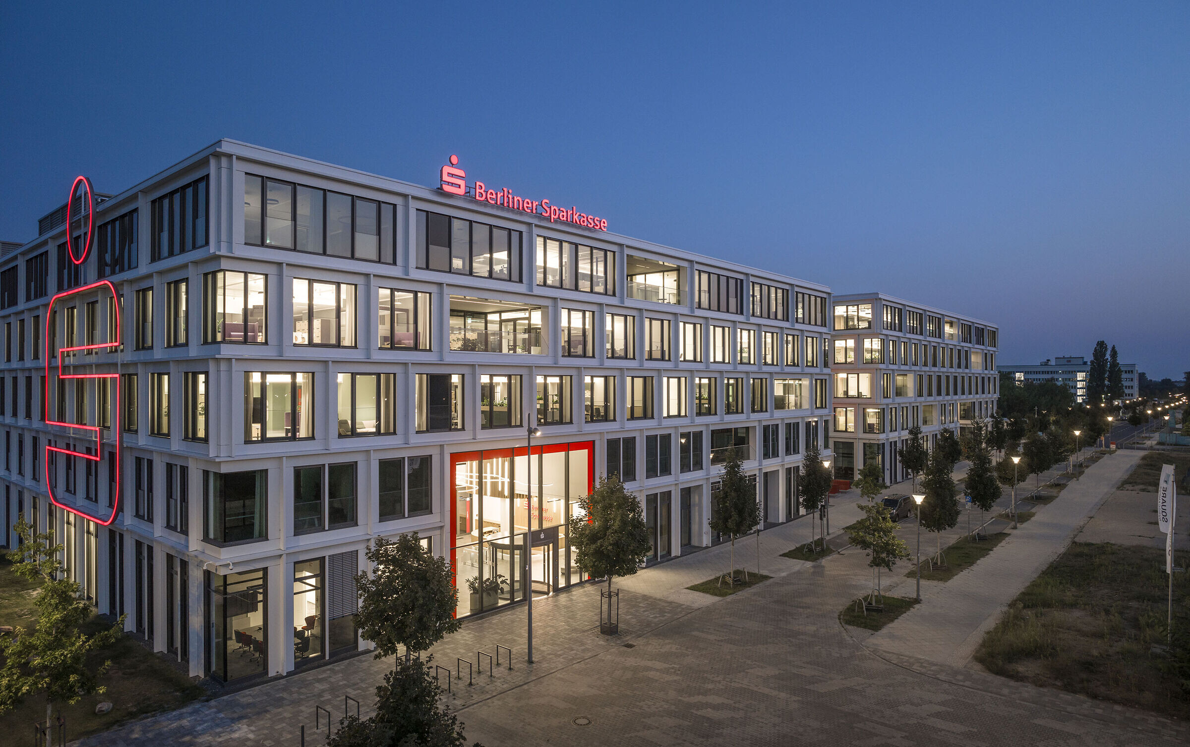 https://archello.com/story/146380/attachments/photos-videos/6 photo_credit HG Esch