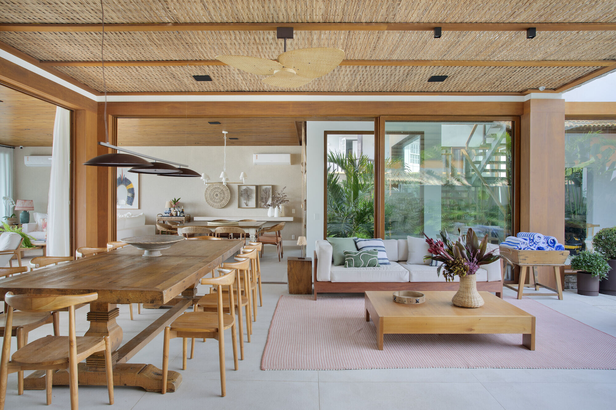 https://archello.com/story/146442/attachments/photos-videos/14 photo_credit MCA estúdio
