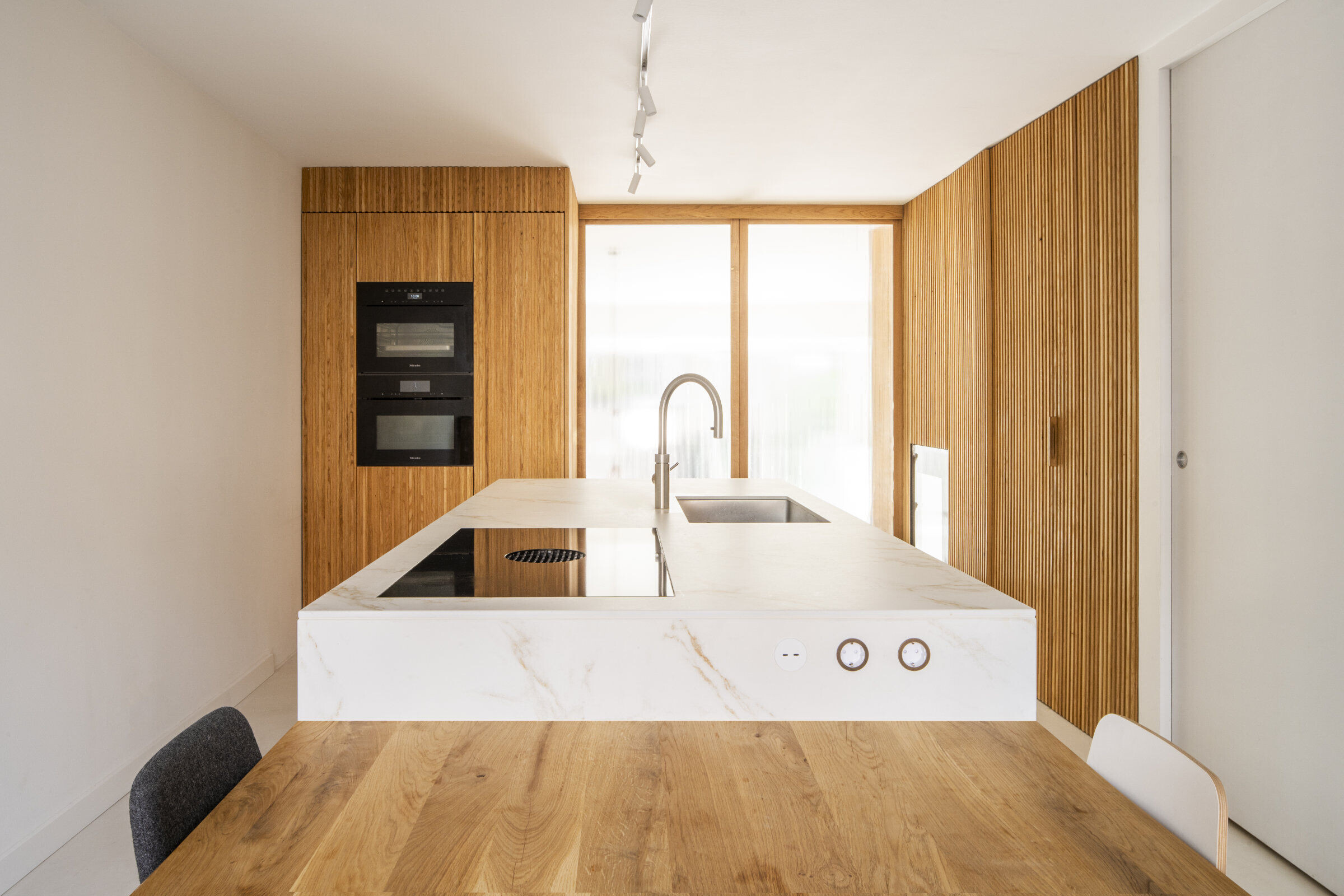https://archello.com/story/146463/attachments/photos-videos/10 photo_credit Roel Backaert