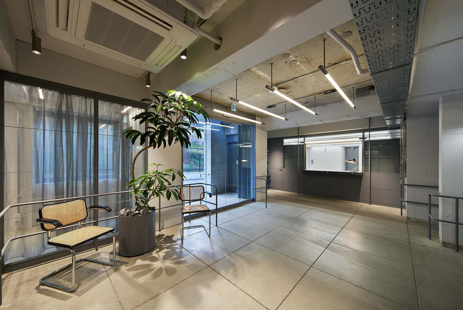 https://archello.com/story/146556/attachments/photos-videos/5 photo_credit Koji Fujii(TOREAL)