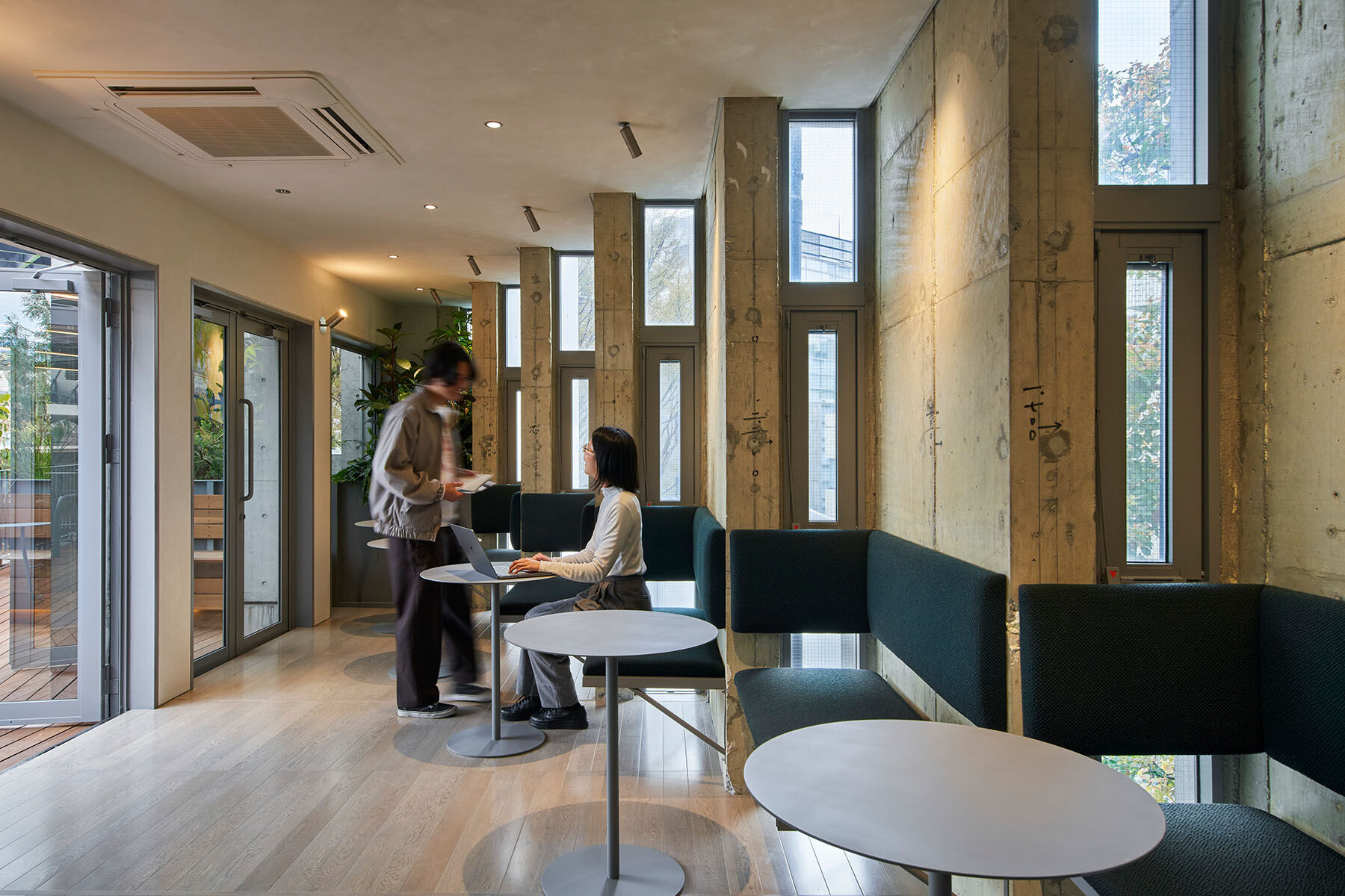 https://archello.com/story/146556/attachments/photos-videos/20 photo_credit Koji Fujii(TOREAL)