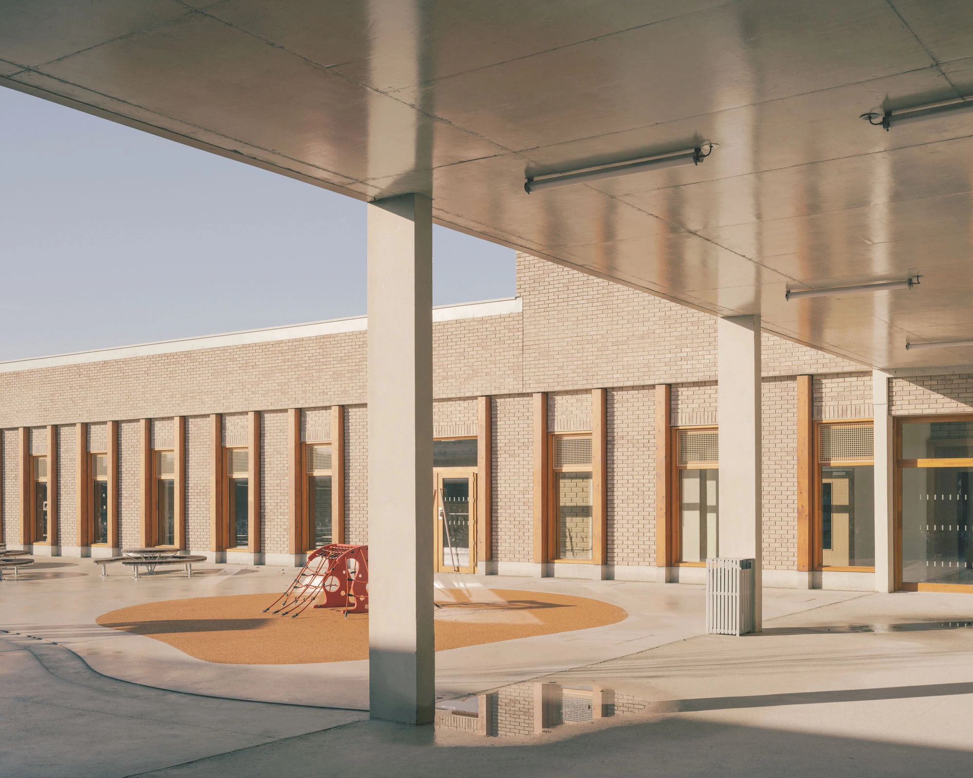https://archello.com/story/146770/attachments/photos-videos/9 photo_credit Charly Broyez