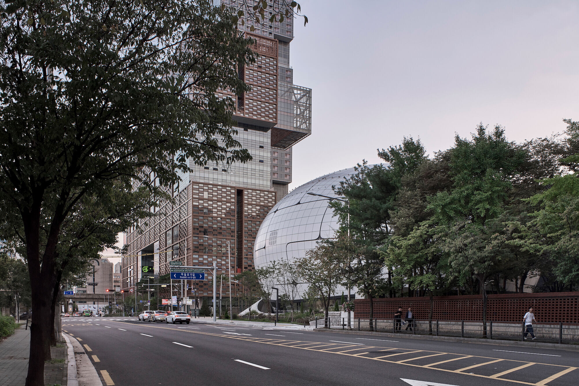 https://archello.com/story/60261/attachments/photos-videos/6 photo_credit Namsun Lee, MAA