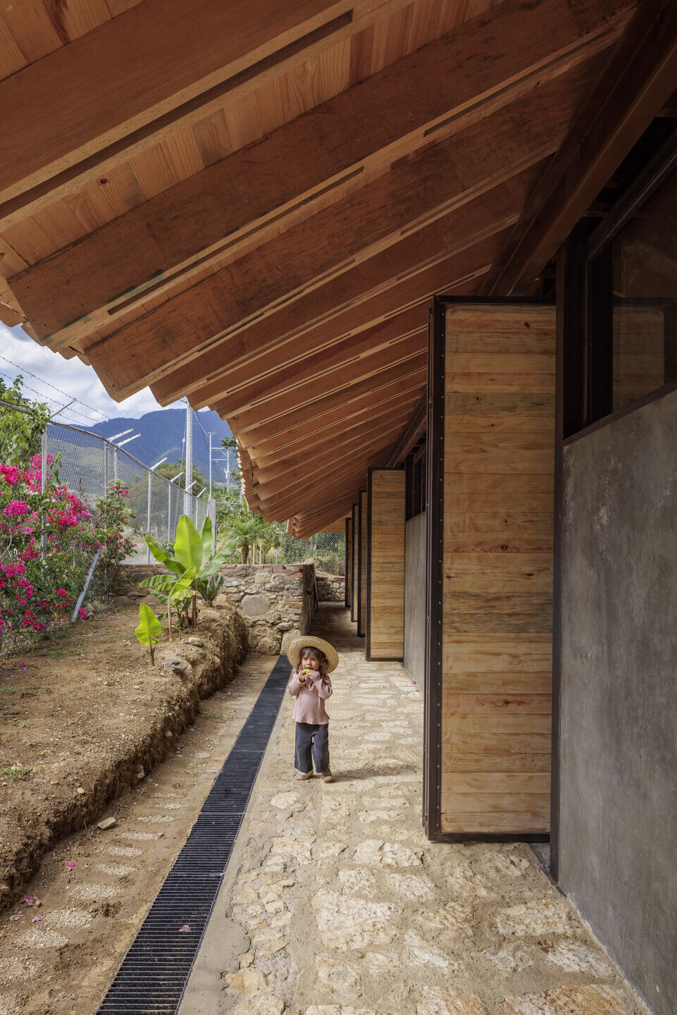 https://archello.com/story/146814/attachments/photos-videos/4 photo_credit Sandra Pereznieto