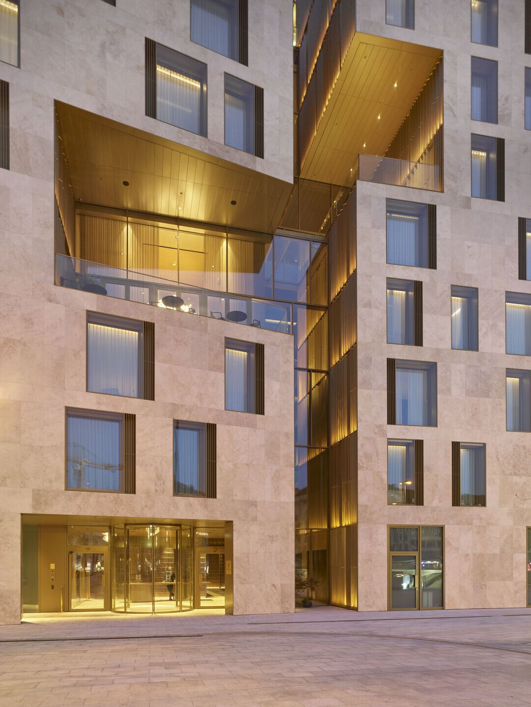 https://archello.com/story/147080/attachments/photos-videos/3 photo_credit Roland Halbe