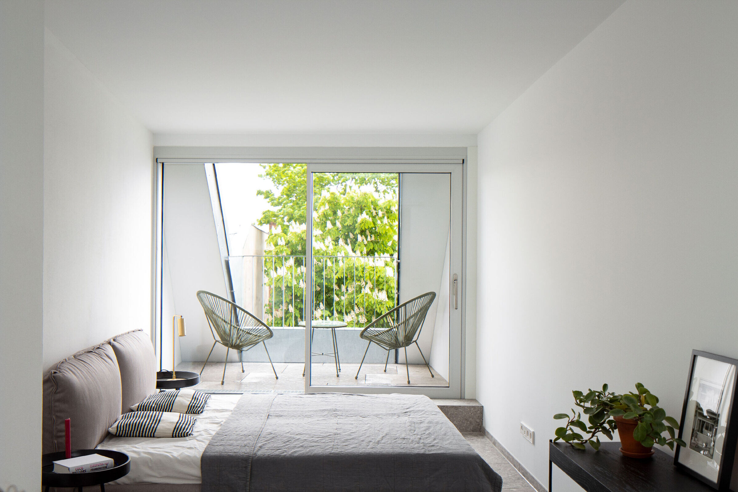 https://archello.com/story/147130/attachments/photos-videos/10 photo_credit Club Marginal Architekten