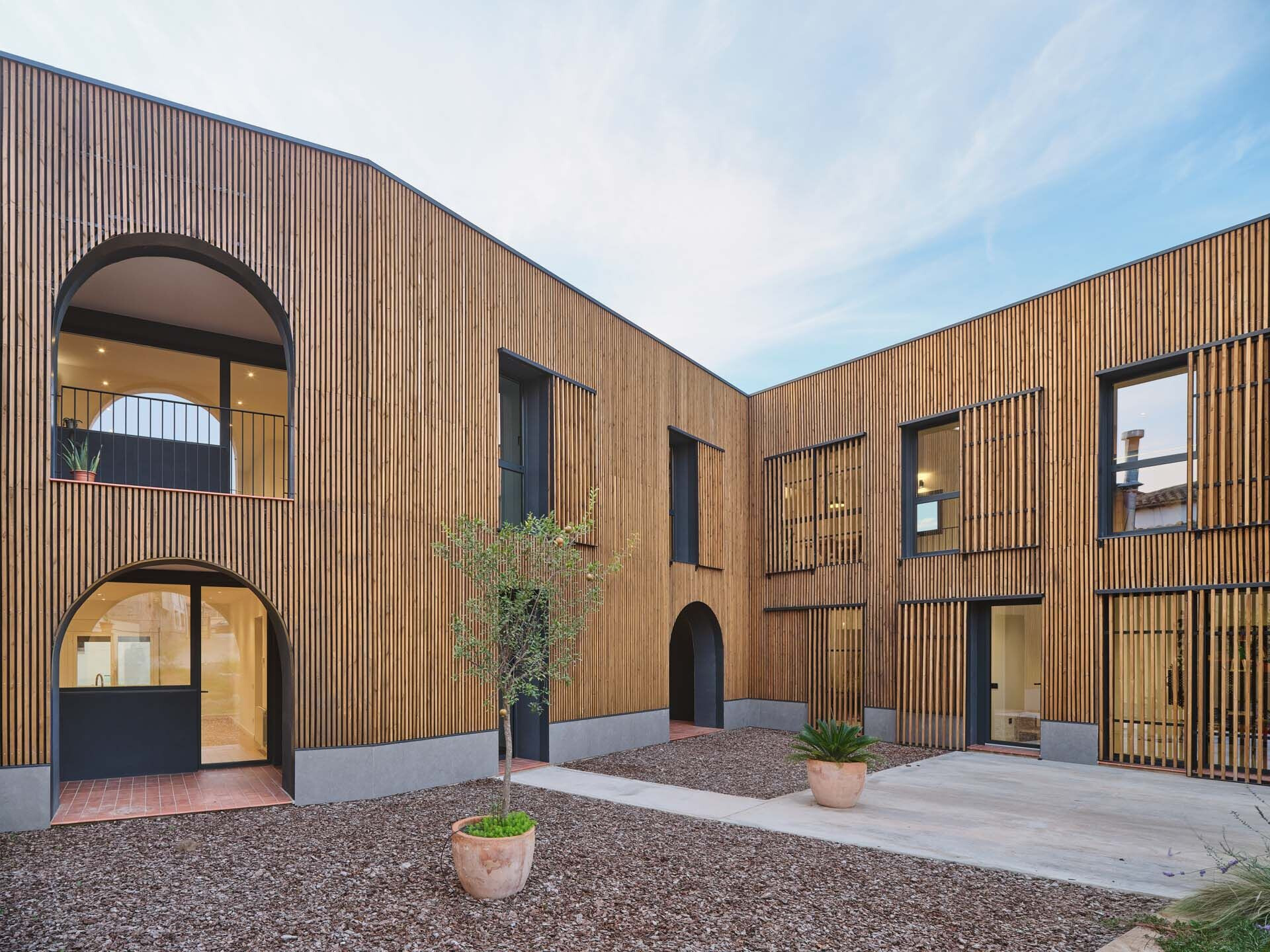 https://archello.com/story/147110/attachments/photos-videos/7 photo_credit adrià goula