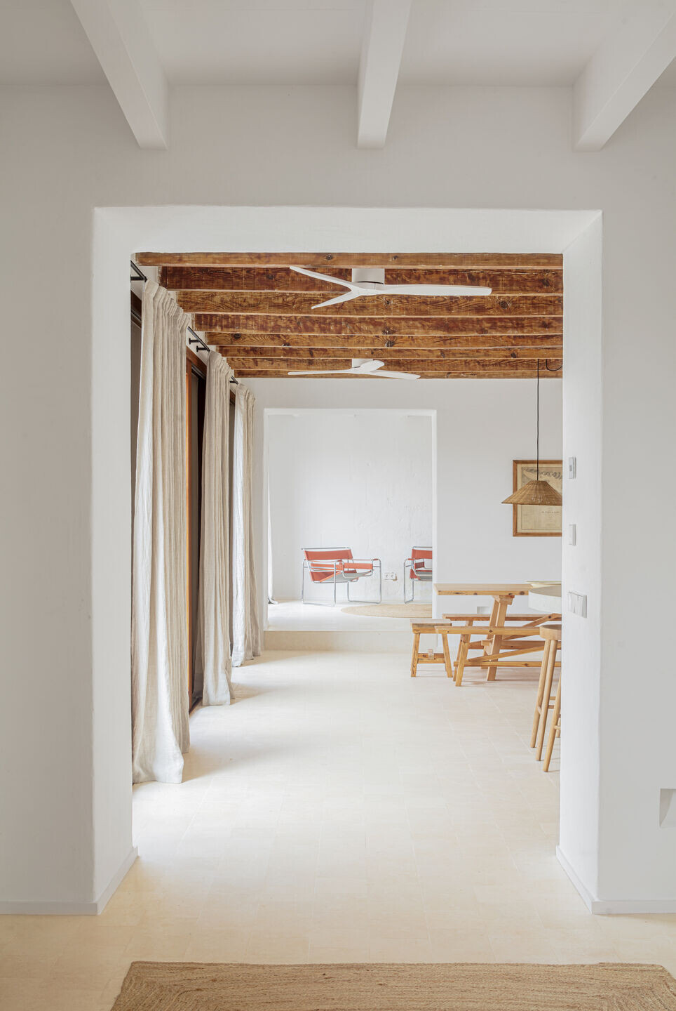 https://archello.com/story/147265/attachments/photos-videos/18 photo_credit Adrià Goula