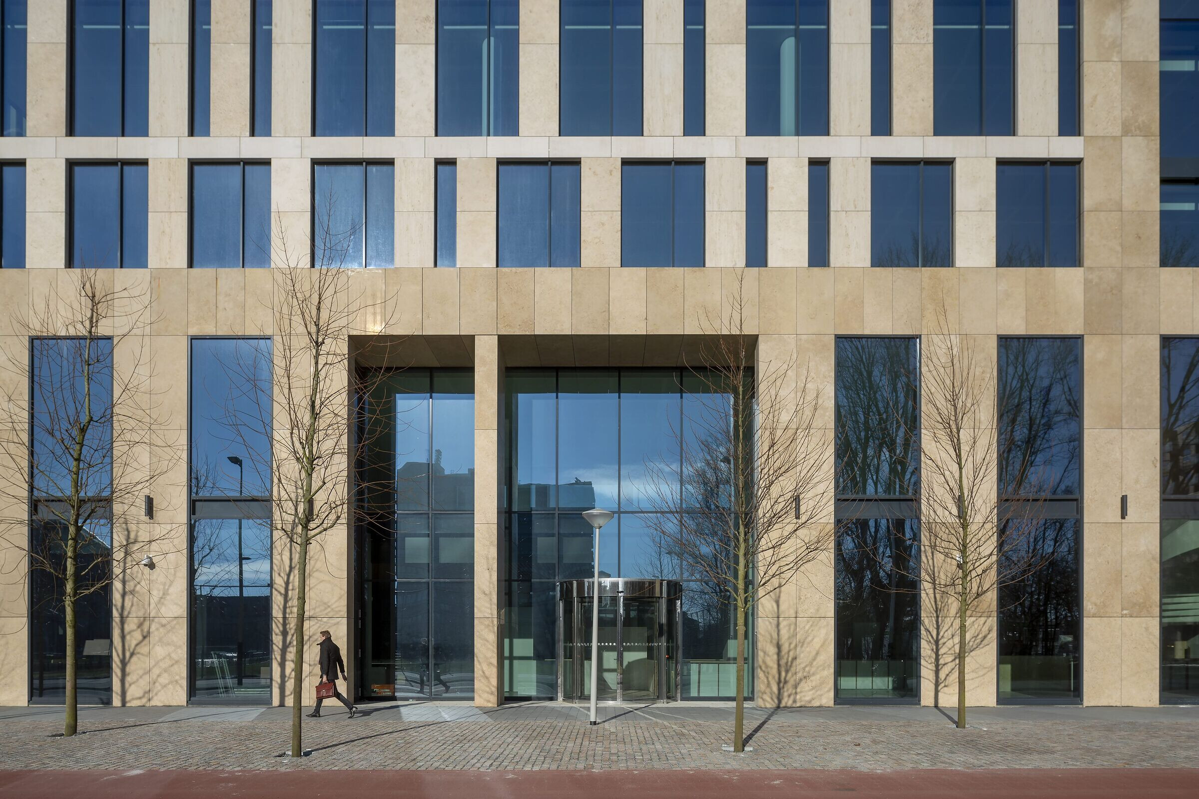 https://archello.com/story/147304/attachments/photos-videos/4 photo_credit Dam & Partners Architecten