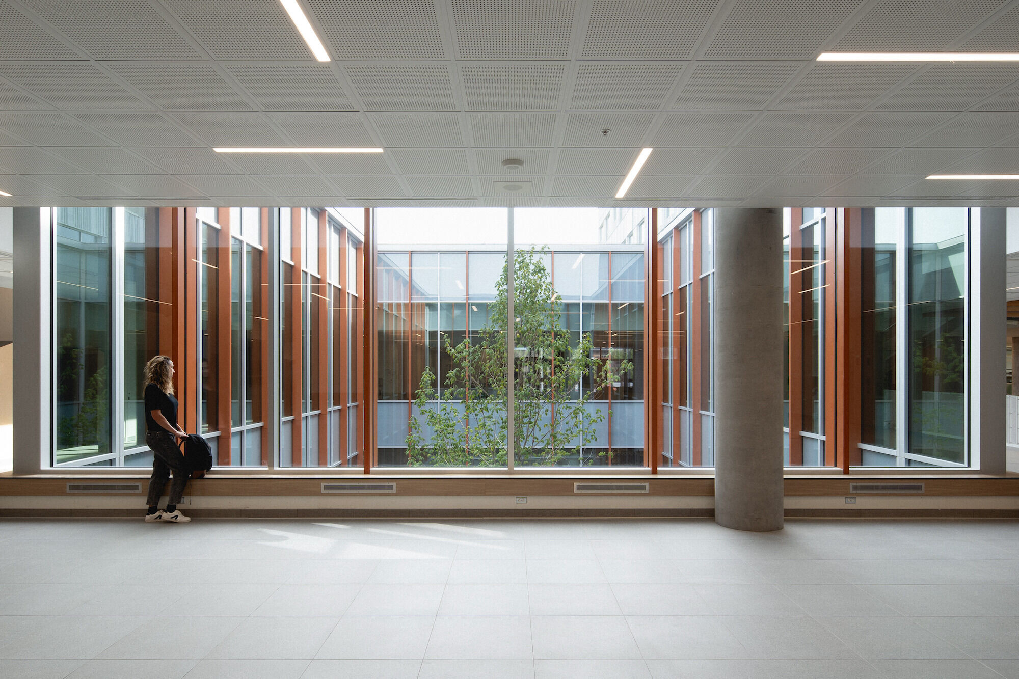 https://archello.com/story/147331/attachments/photos-videos/19 photo_credit Raphaël Thibodeau
