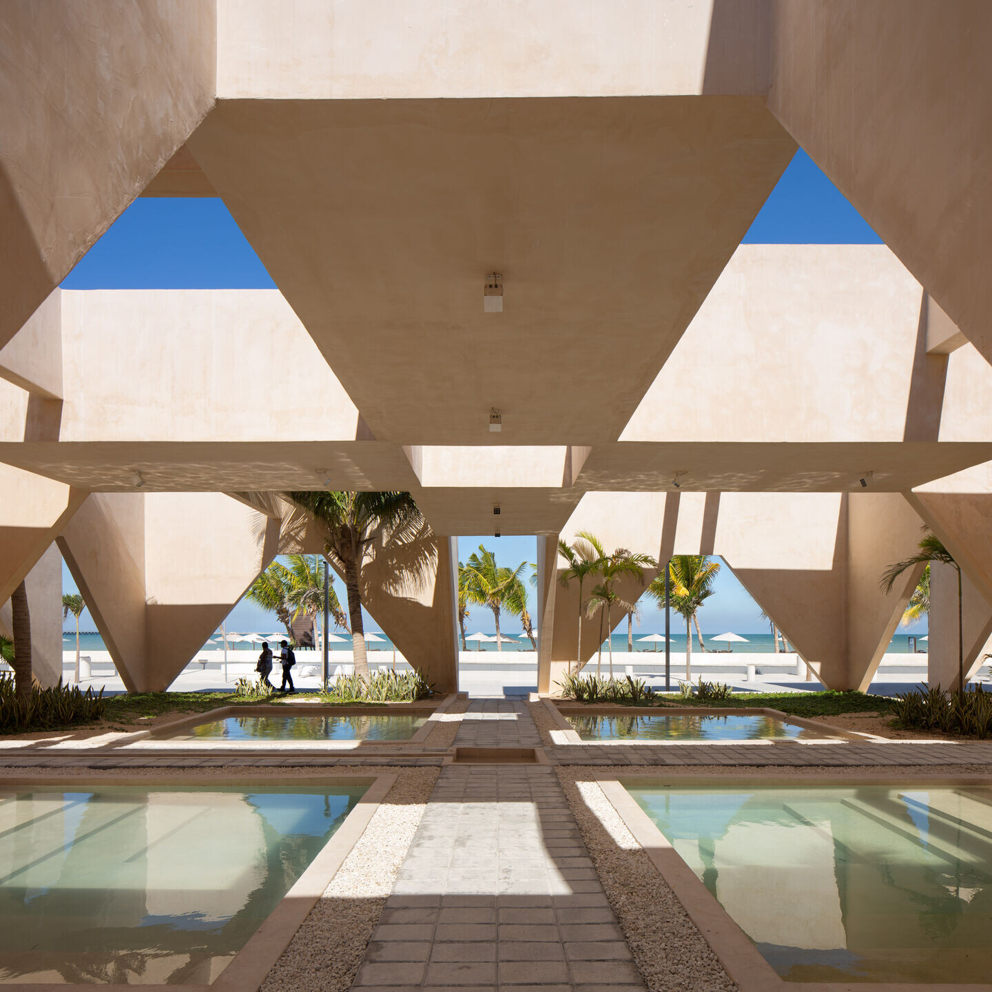 https://archello.com/story/147442/attachments/photos-videos/6 photo_credit Dane Alonso