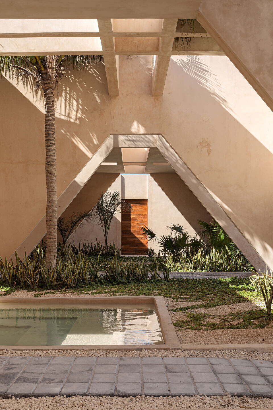 https://archello.com/story/147442/attachments/photos-videos/10 photo_credit Dane Alonso