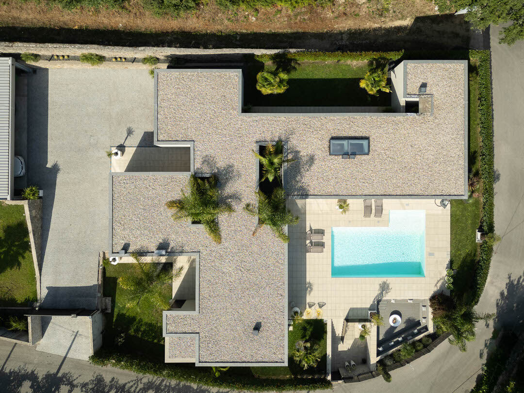 https://archello.com/story/147369/attachments/photos-videos/10 photo_credit Ivo Tavares Studio