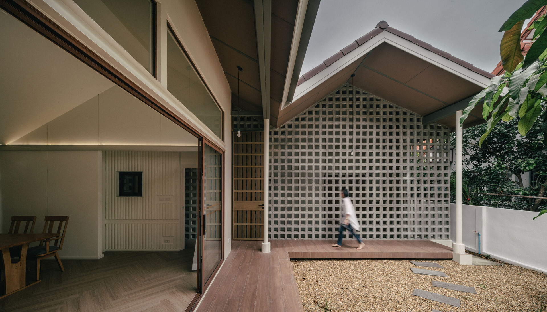 https://archello.com/story/147414/attachments/photos-videos/4 photo_credit Sky|Ground