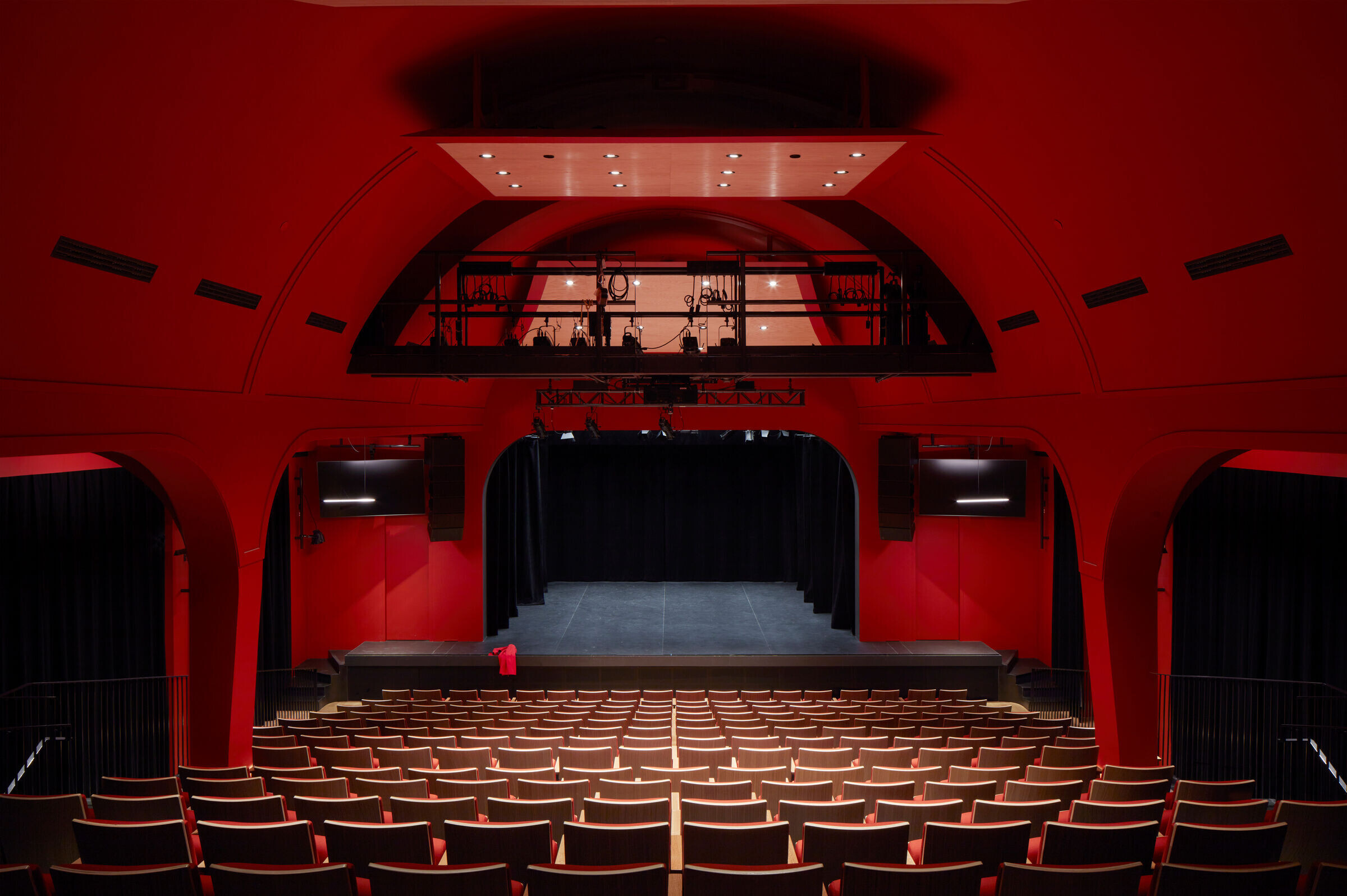 https://archello.com/story/147465/attachments/photos-videos/9 photo_credit James Brittain