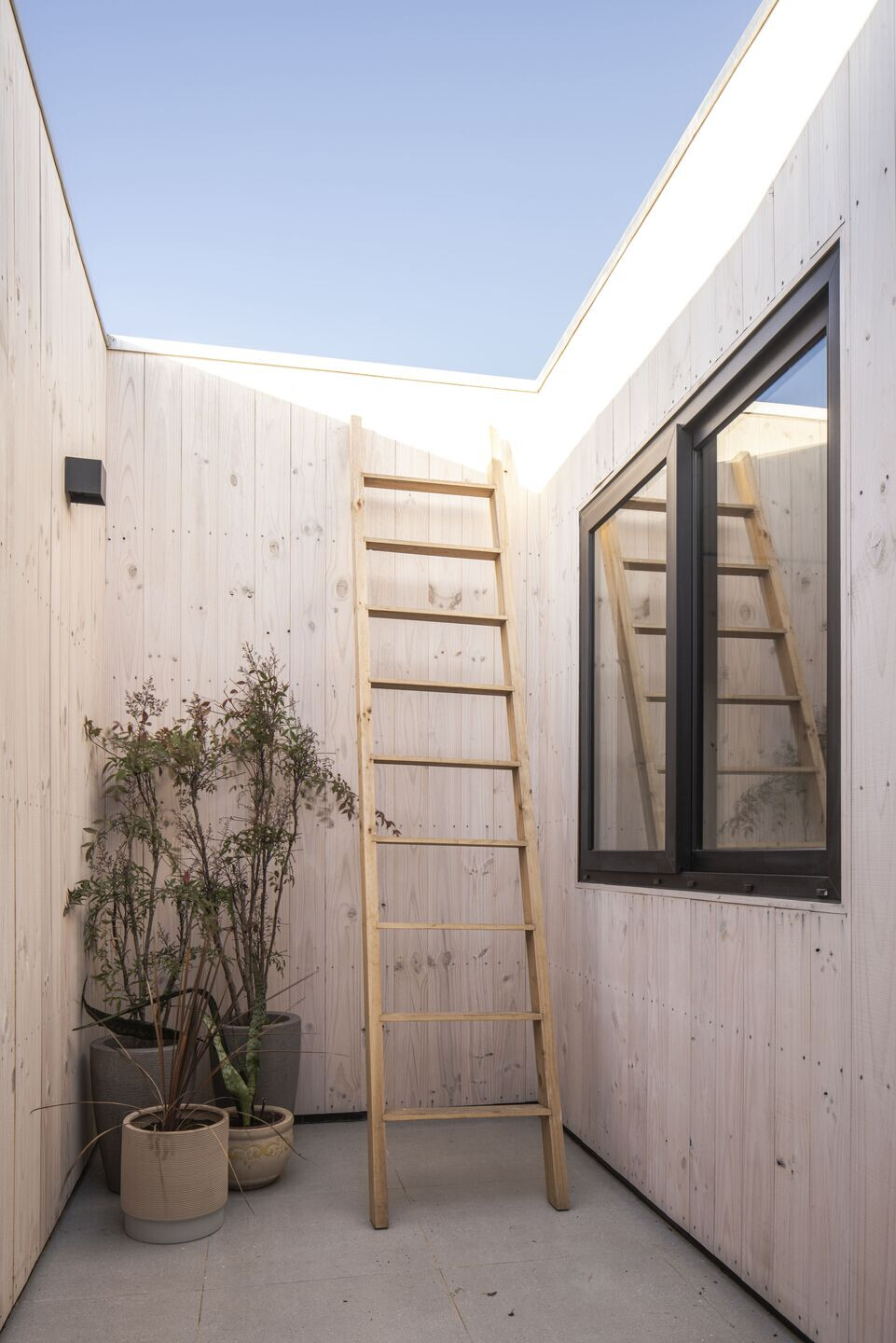 https://archello.com/story/147725/attachments/photos-videos/6 photo_credit Nico Saieh