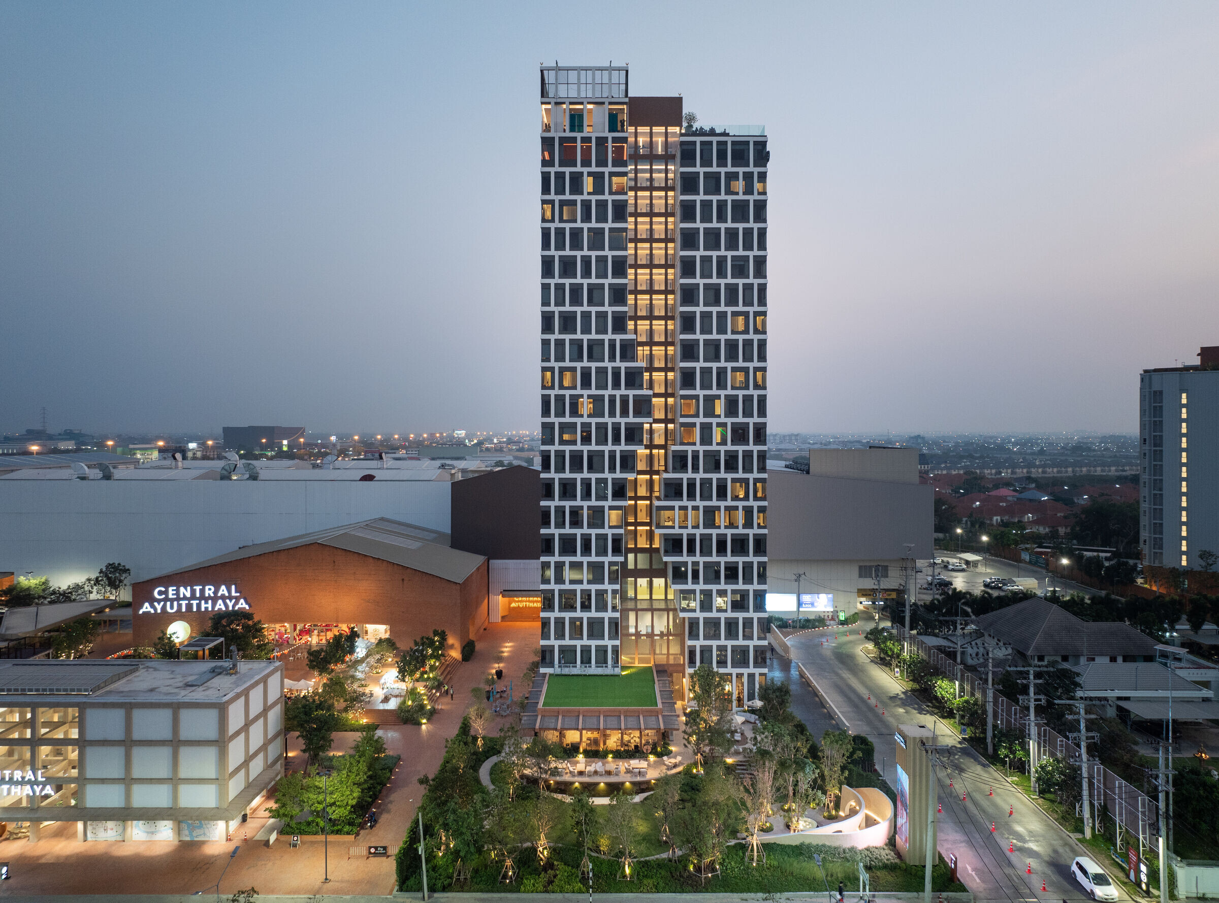 https://archello.com/story/147881/attachments/photos-videos/10 photo_credit Rungkit Charoenwat