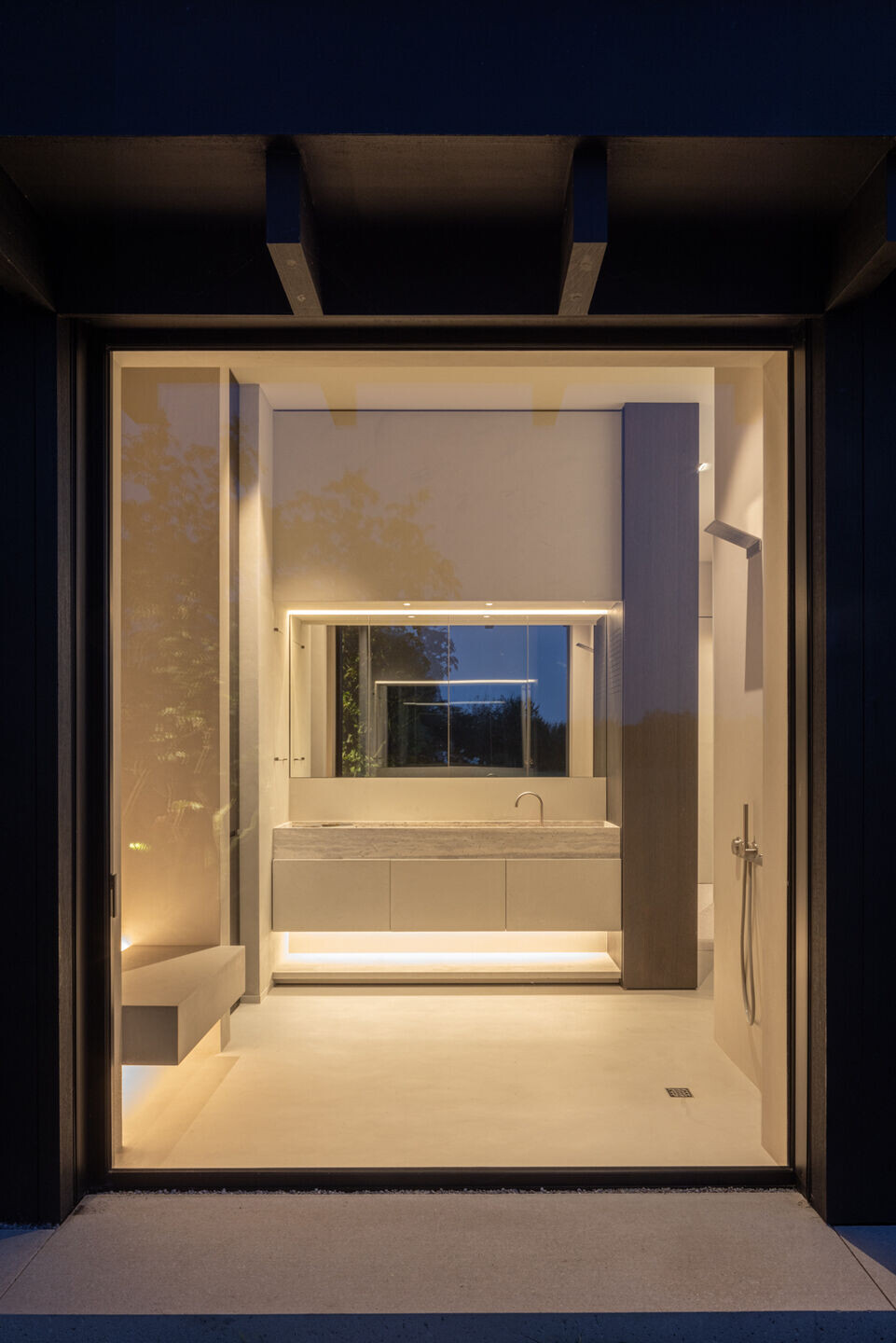 https://archello.com/story/148099/attachments/photos-videos/12 photo_credit Tim Van de Velde