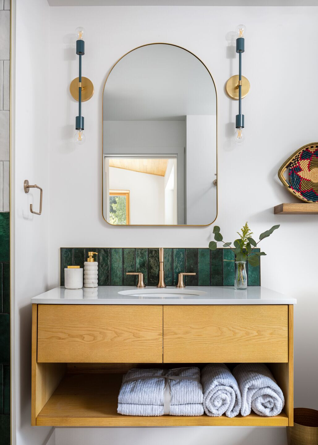 https://archello.com/story/148158/attachments/photos-videos/8 photo_credit Cody Brown