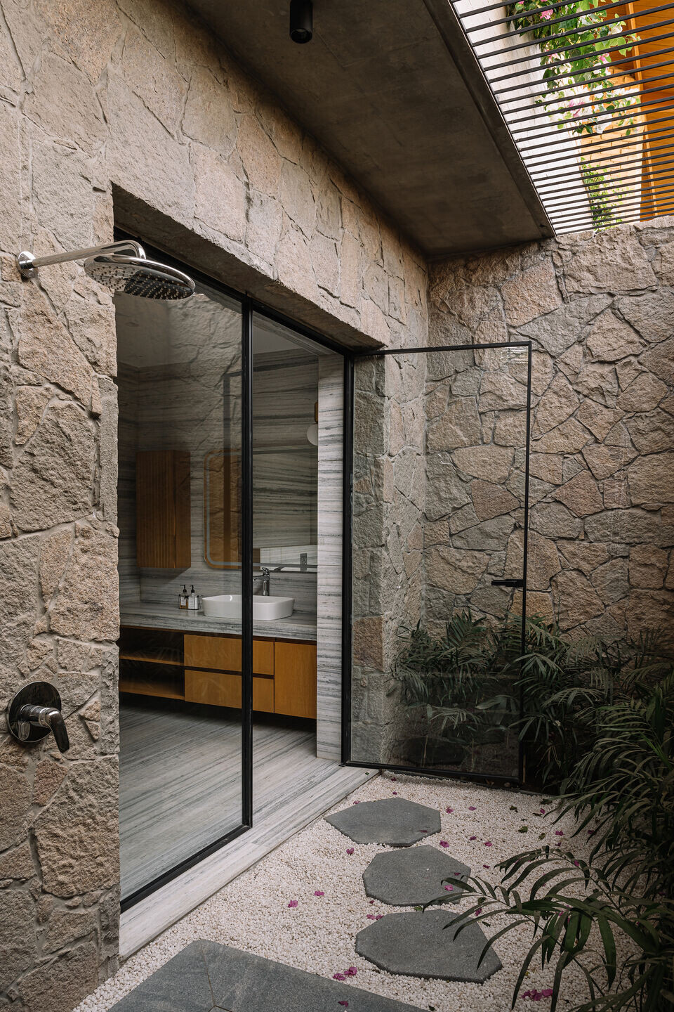 https://archello.com/story/148195/attachments/photos-videos/66 photo_credit Ishita Sitwala