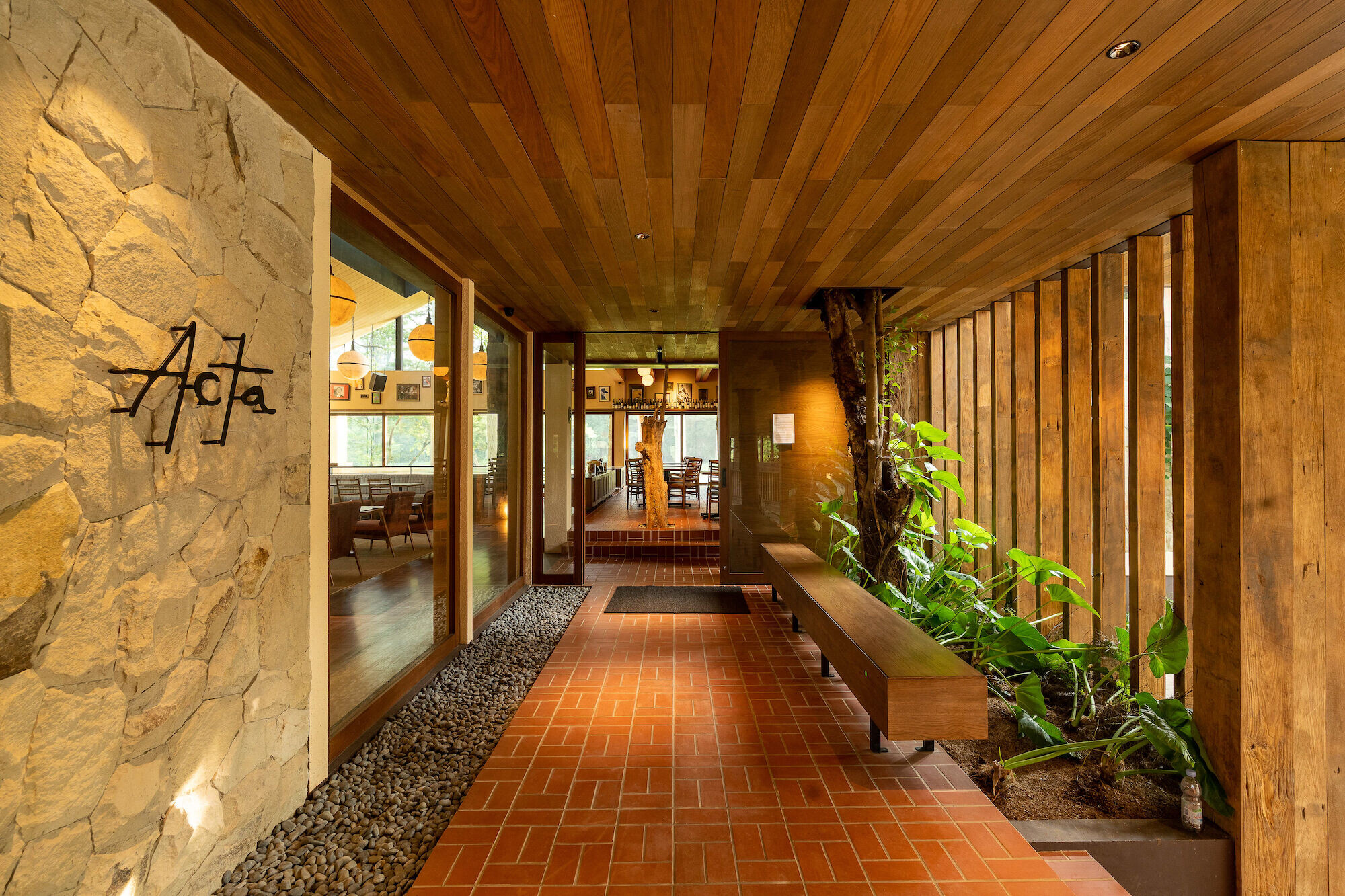 https://archello.com/story/148412/attachments/photos-videos/16 photo_credit Fostive Visual