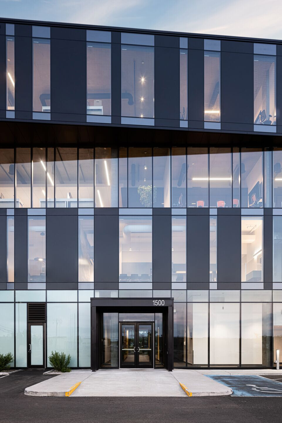 https://archello.com/story/148480/attachments/photos-videos/9 photo_credit Stéphane Groleau
