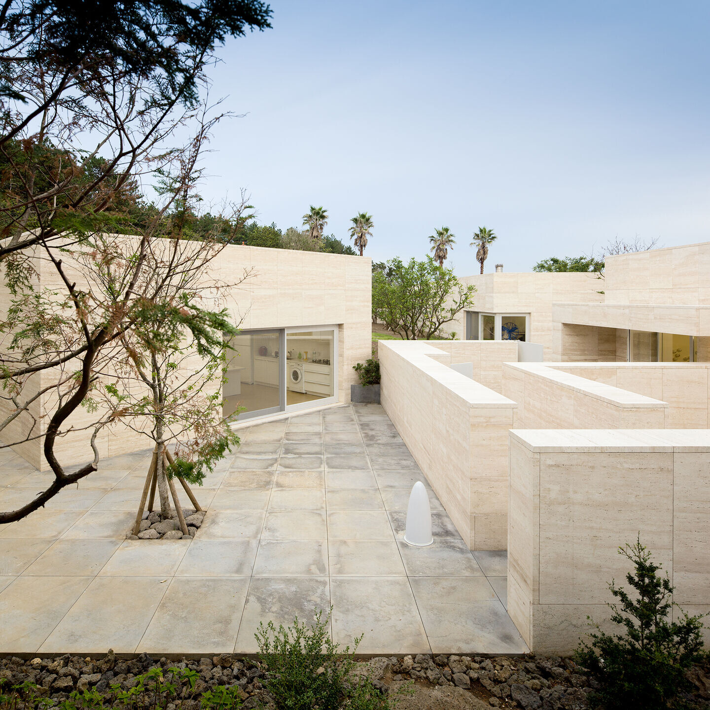 https://archello.com/story/148560/attachments/photos-videos/21 photo_credit © Fernando Guerra