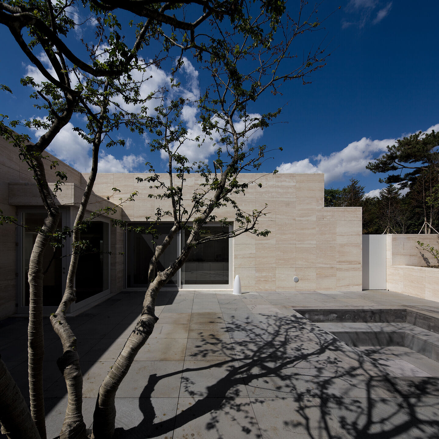 https://archello.com/story/148560/attachments/photos-videos/16 photo_credit © Fernando Guerra