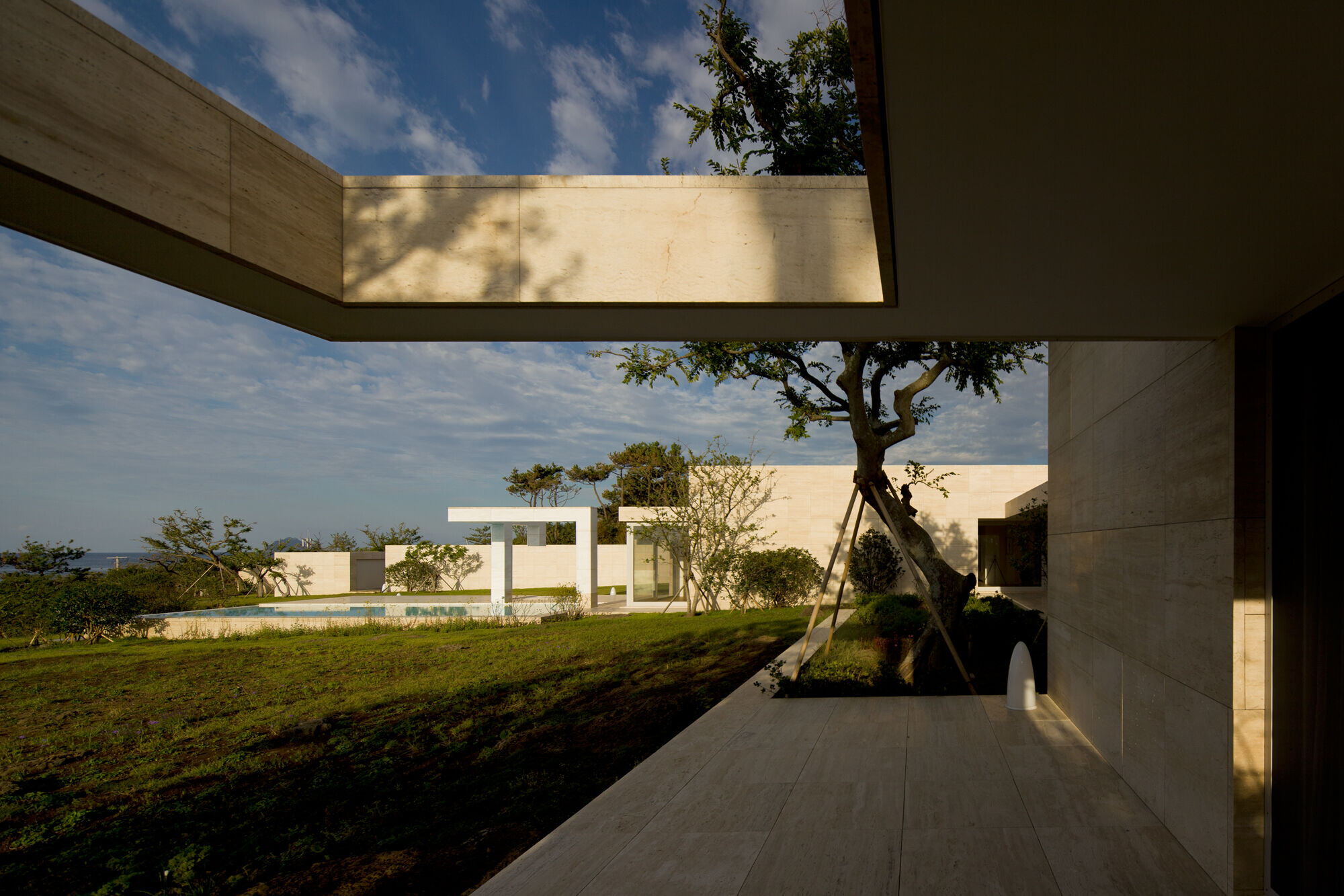https://archello.com/story/148560/attachments/photos-videos/15 photo_credit © Fernando Guerra
