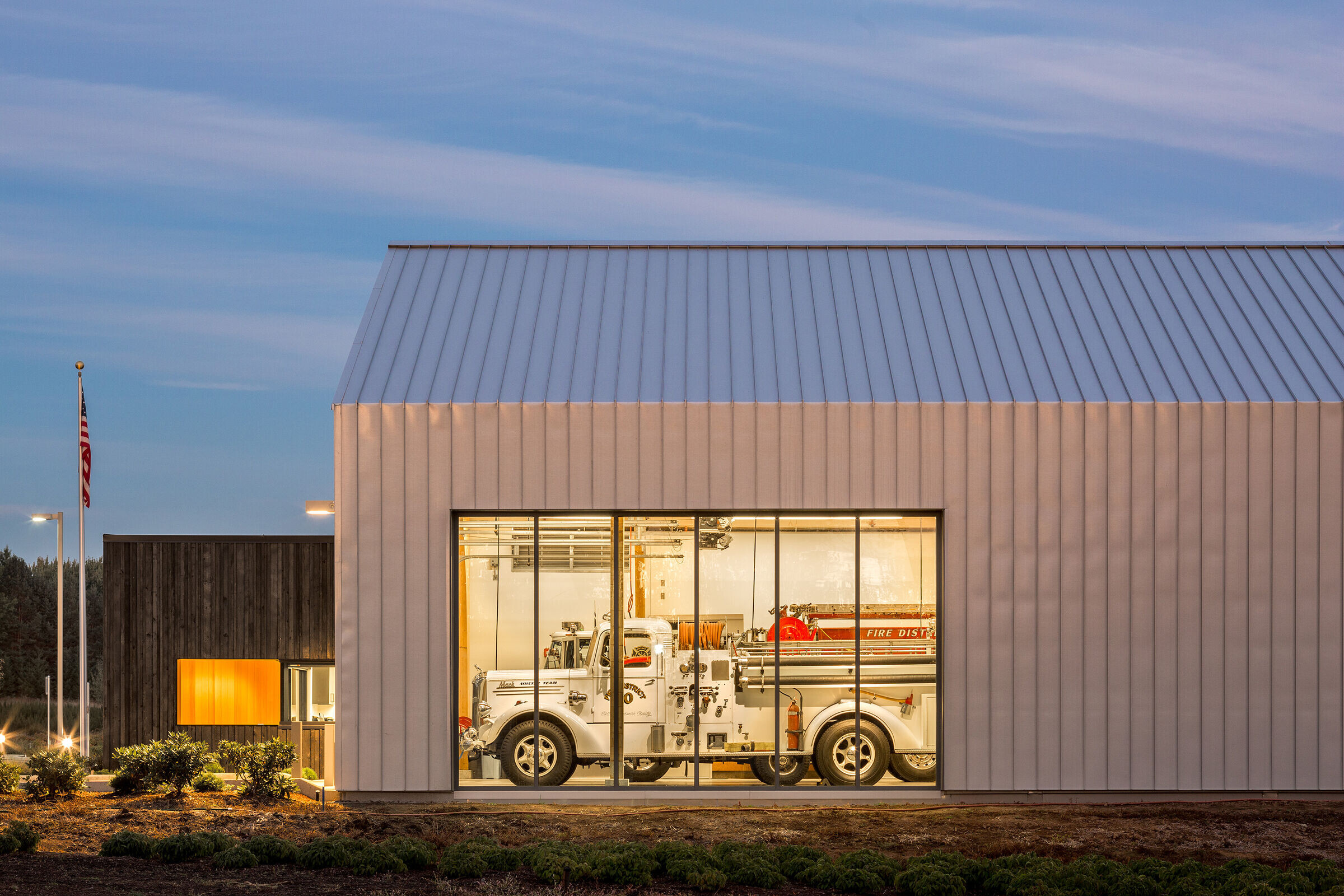 https://archello.com/story/148565/attachments/photos-videos/15 photo_credit Josh Partee