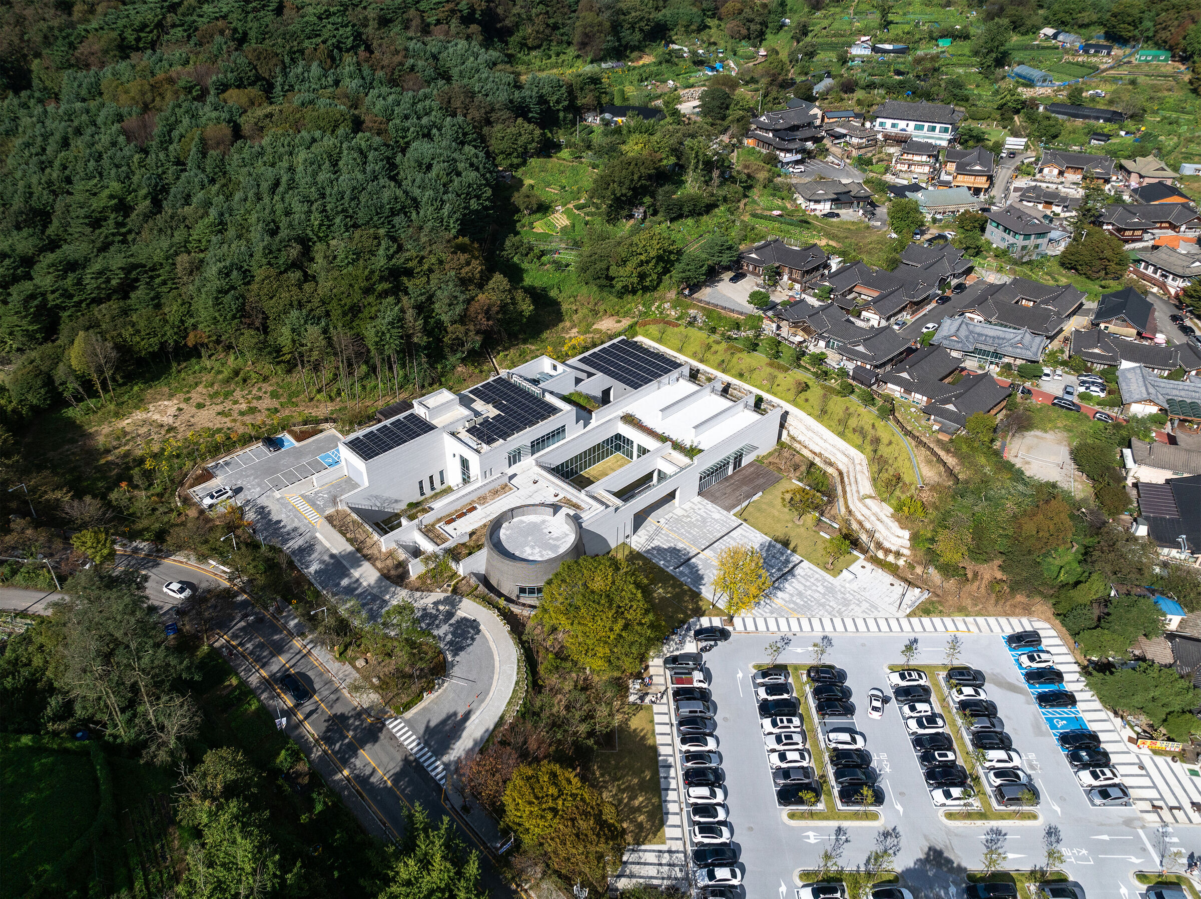 https://archello.com/story/148841/attachments/photos-videos/3 photo_credit Yousub SONG / Studio WORLDERFUL