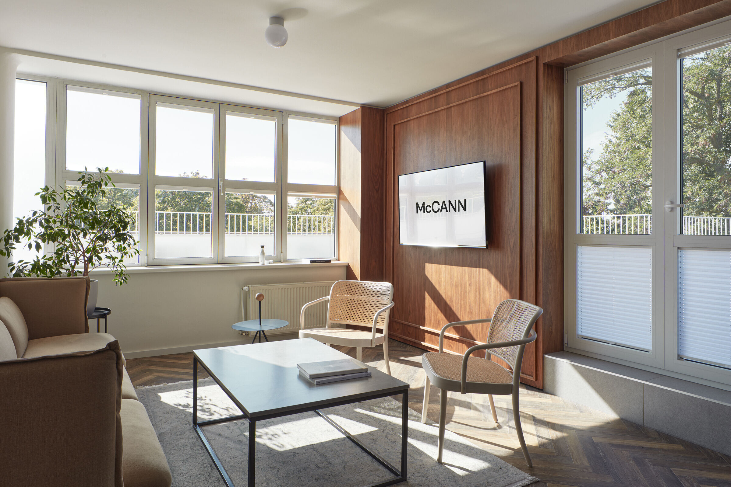 https://archello.com/story/148917/attachments/photos-videos/15 photo_credit Peter Fabo