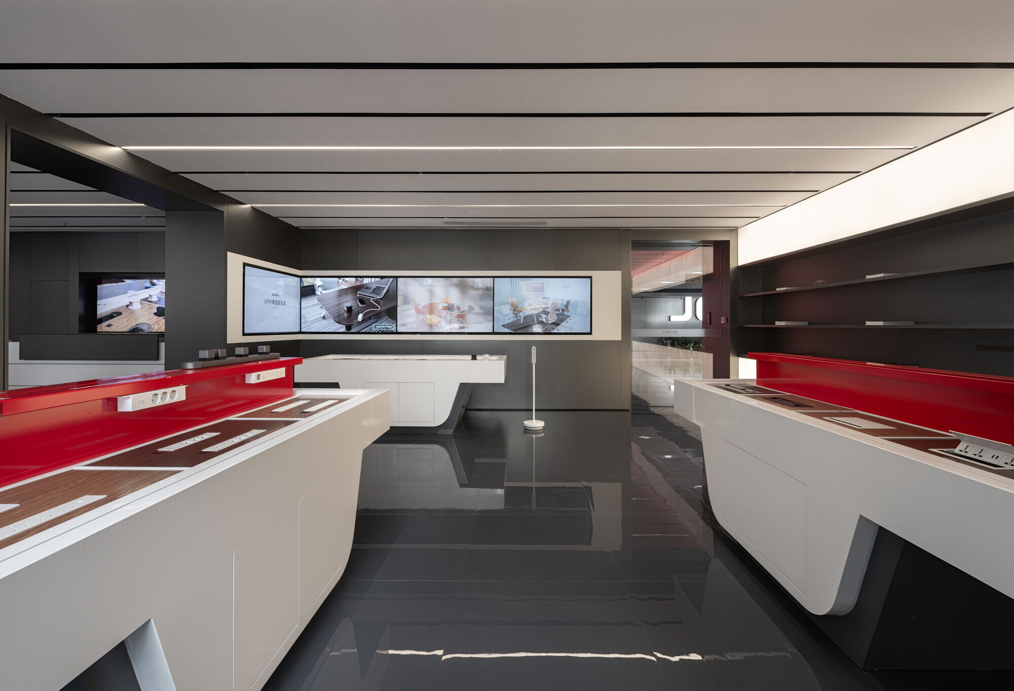 https://archello.com/story/148976/attachments/photos-videos/15 photo_credit LYCS Architecture