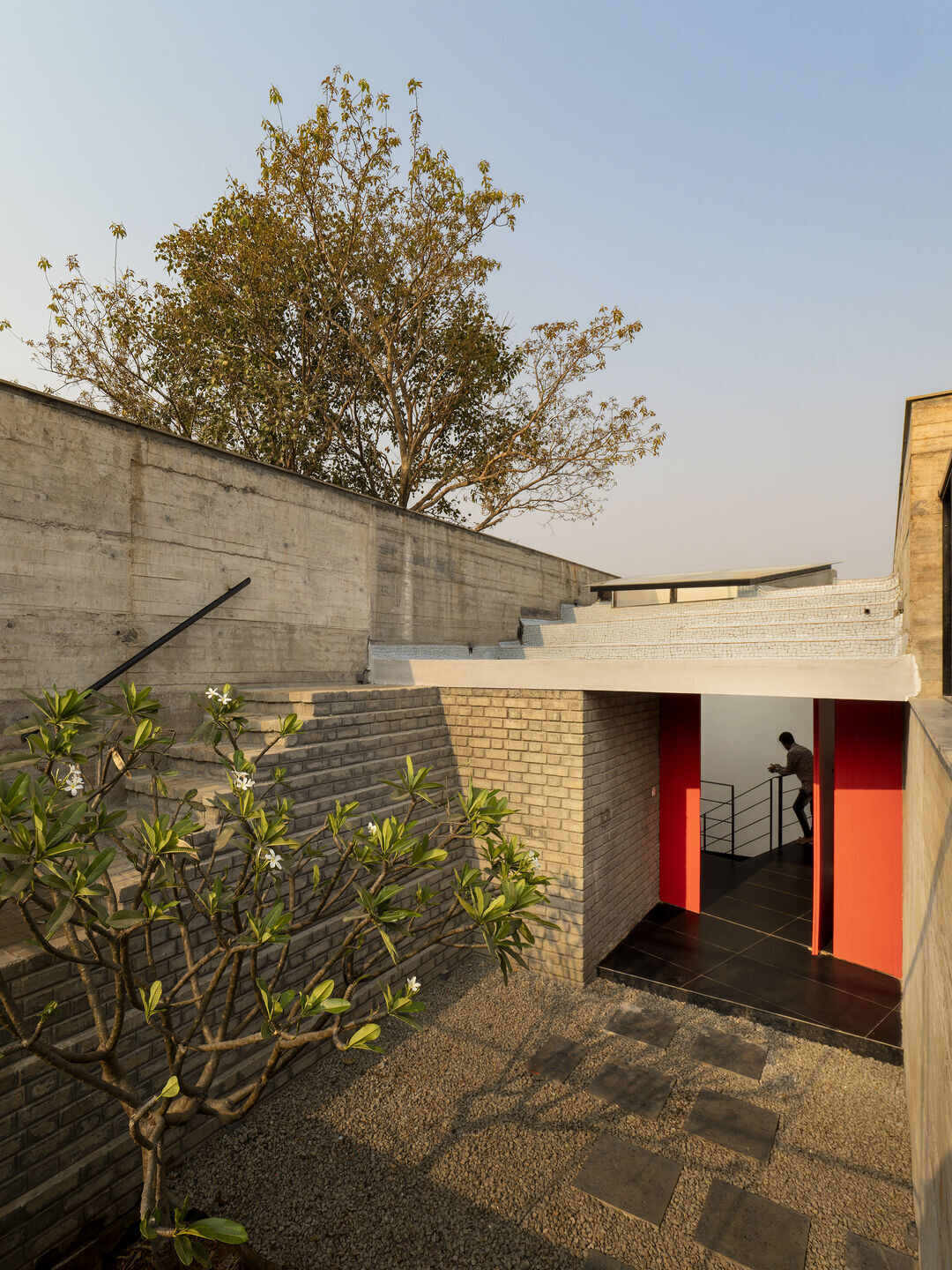 https://archello.com/story/148975/attachments/photos-videos/11 photo_credit Hemant Patil