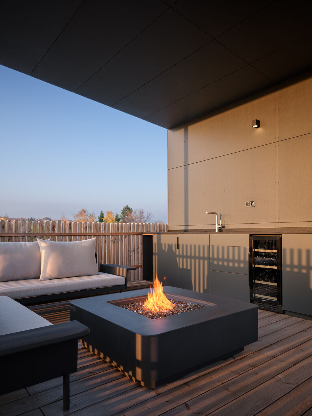 https://archello.com/story/149000/attachments/photos-videos/48 photo_credit BoysPlayNice