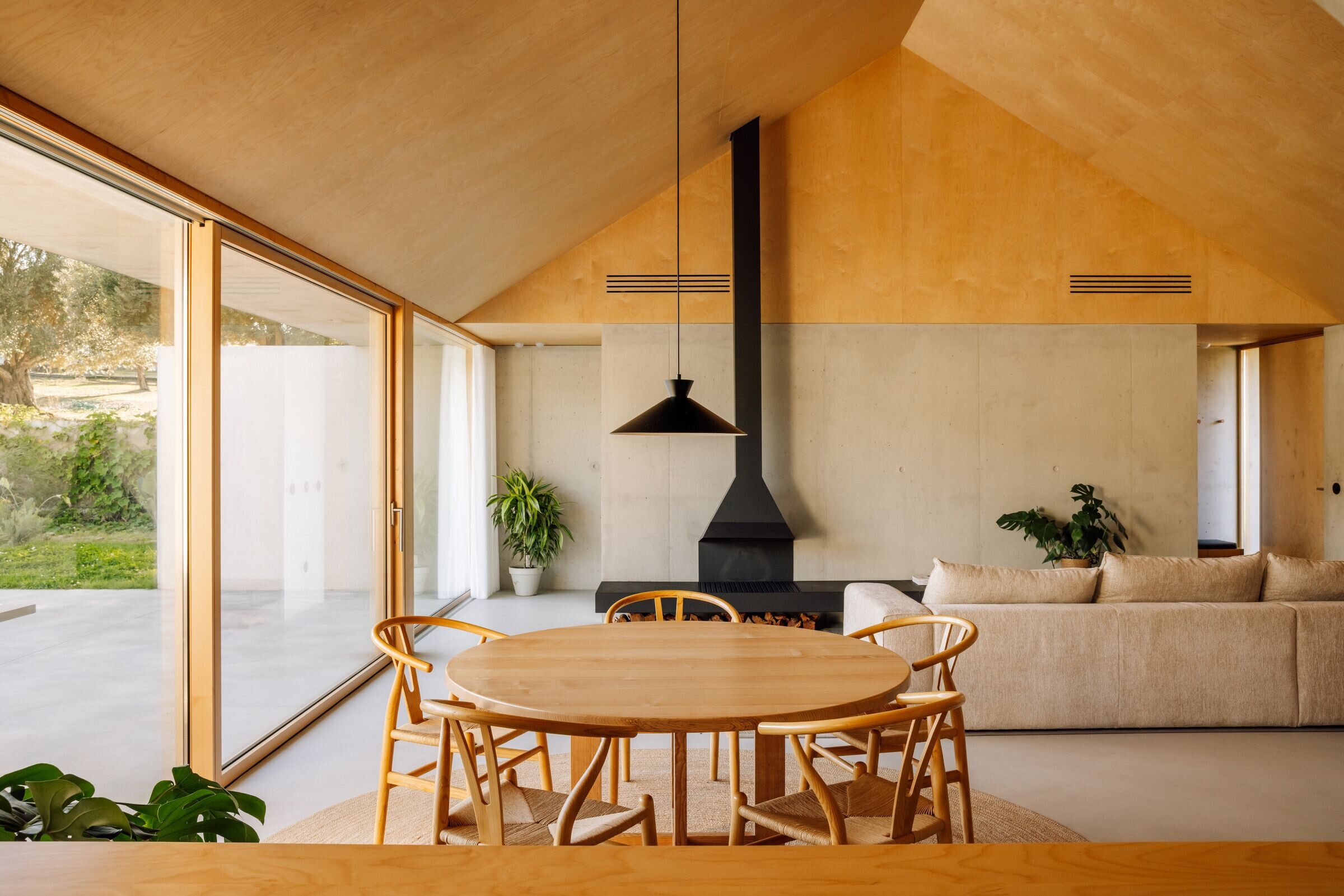 https://archello.com/story/149003/attachments/photos-videos/13 photo_credit Francisco Nogueira