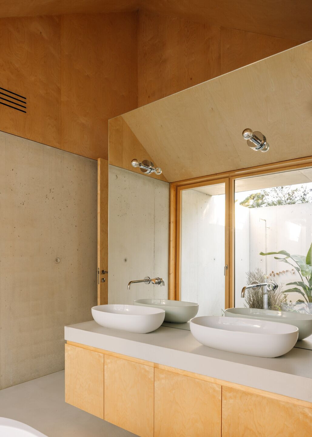 https://archello.com/story/149003/attachments/photos-videos/21 photo_credit Francisco Nogueira